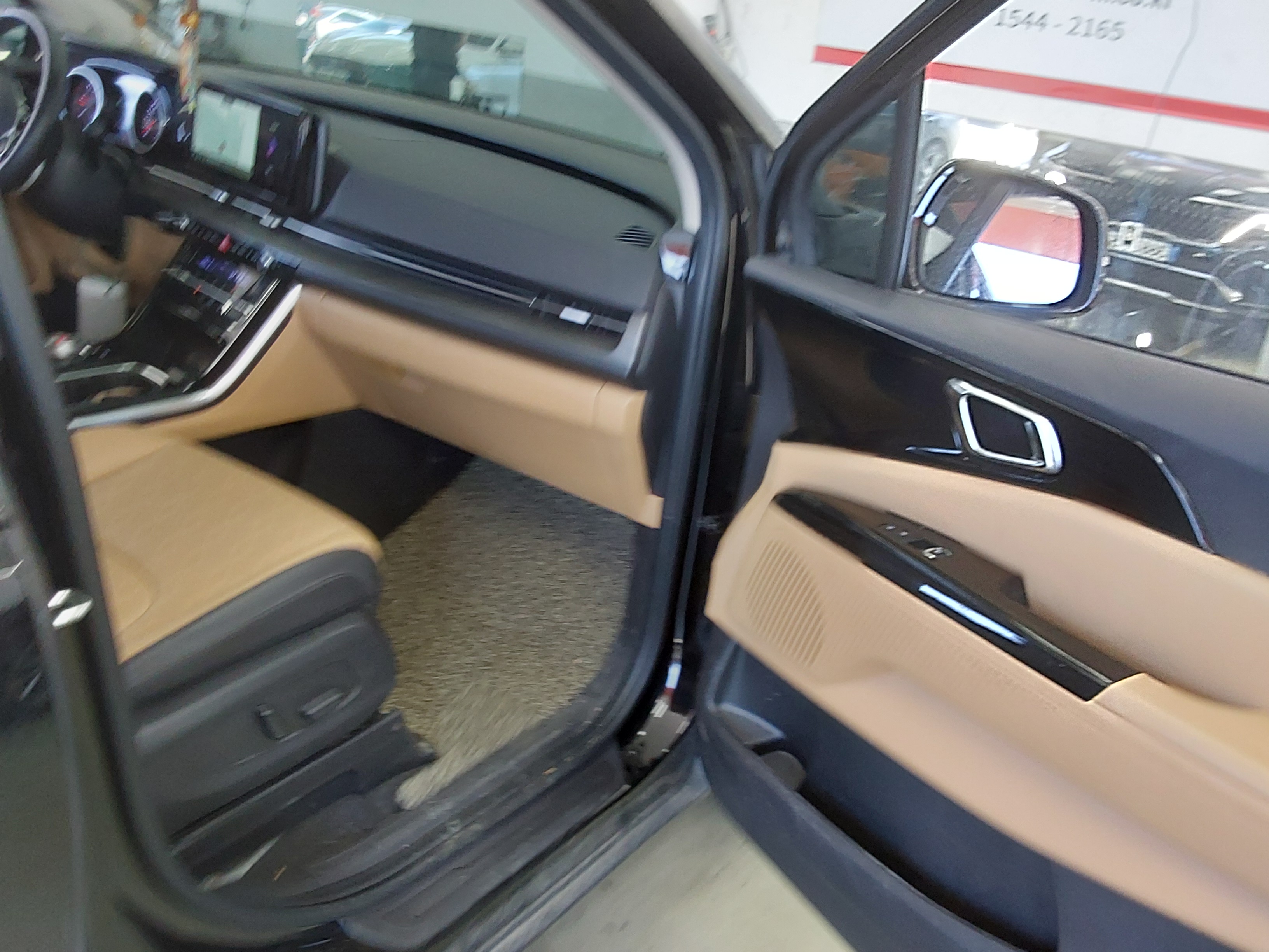 Kia SEDONA 2023 - Image 13