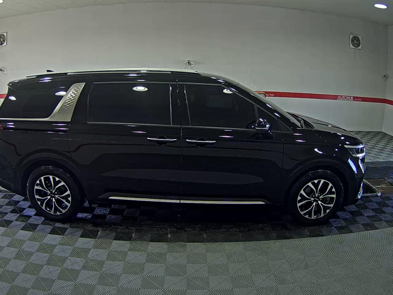 Kia SEDONA 2023 - Image 3