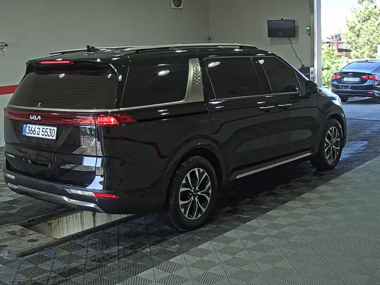 Kia SEDONA 2023 - Image 4