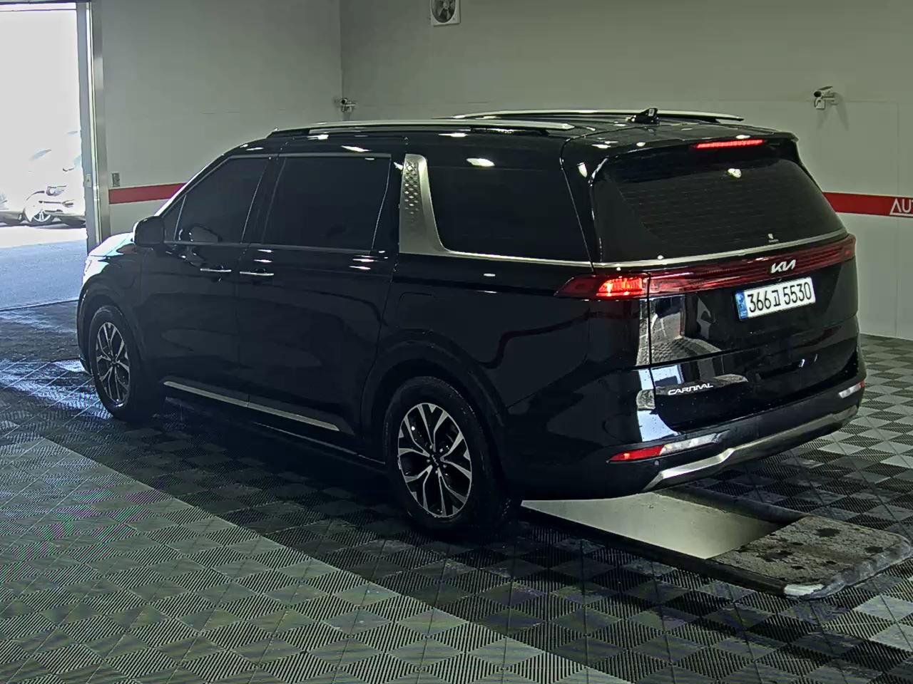 Kia SEDONA 2023 - Image 5