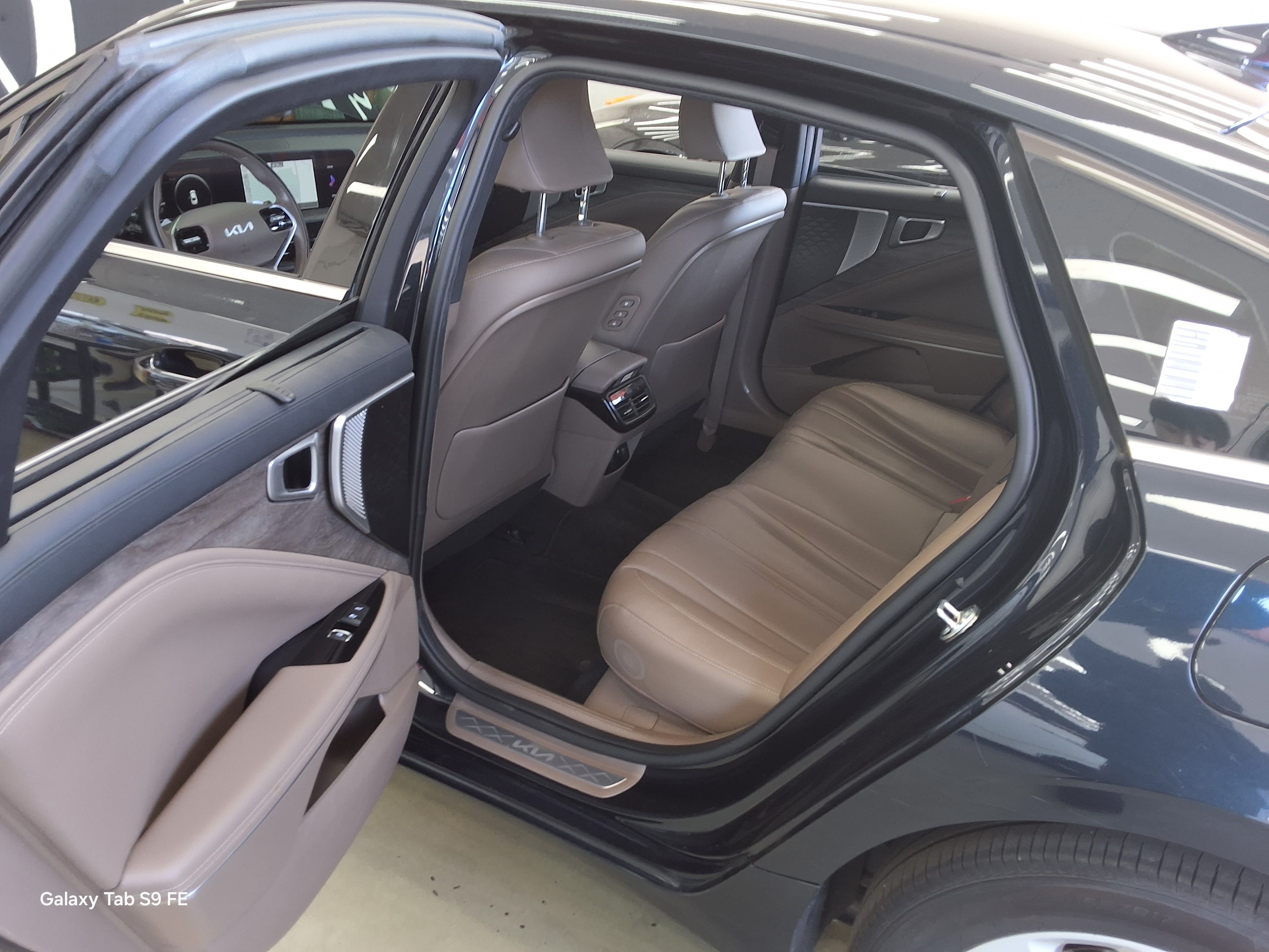 Kia K8 2023 - Image 11