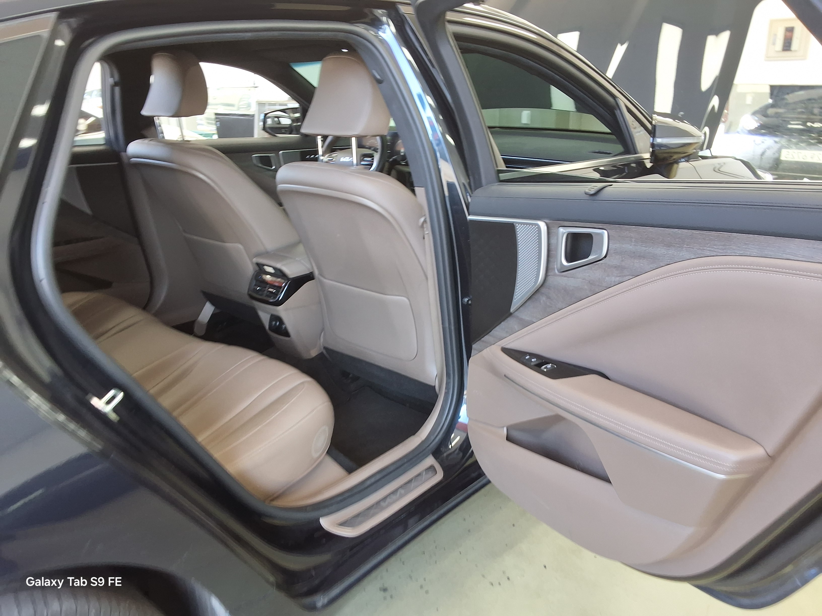 Kia K8 2023 - Image 12
