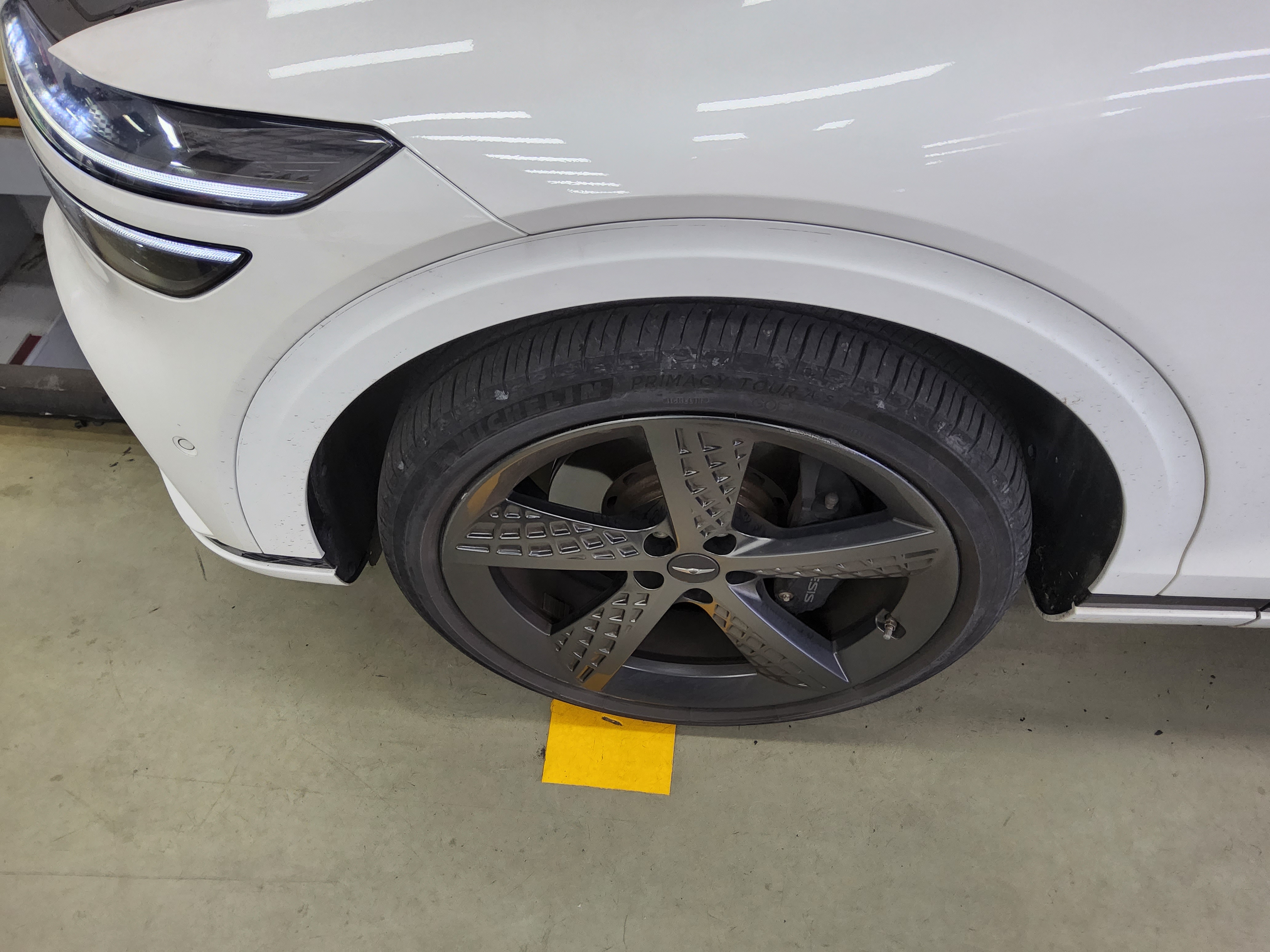 Genesis GV70 2021 - Image 18