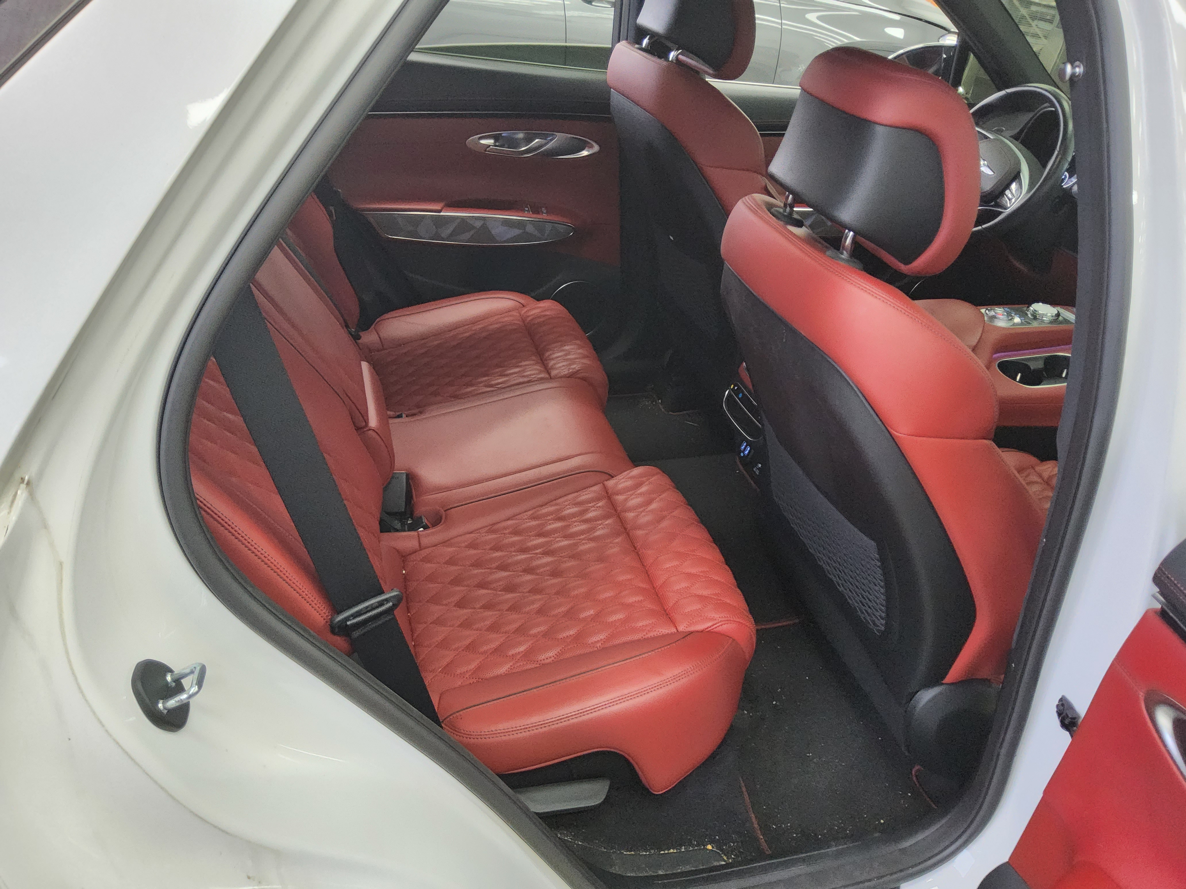 Genesis GV70 2021 - Image 12