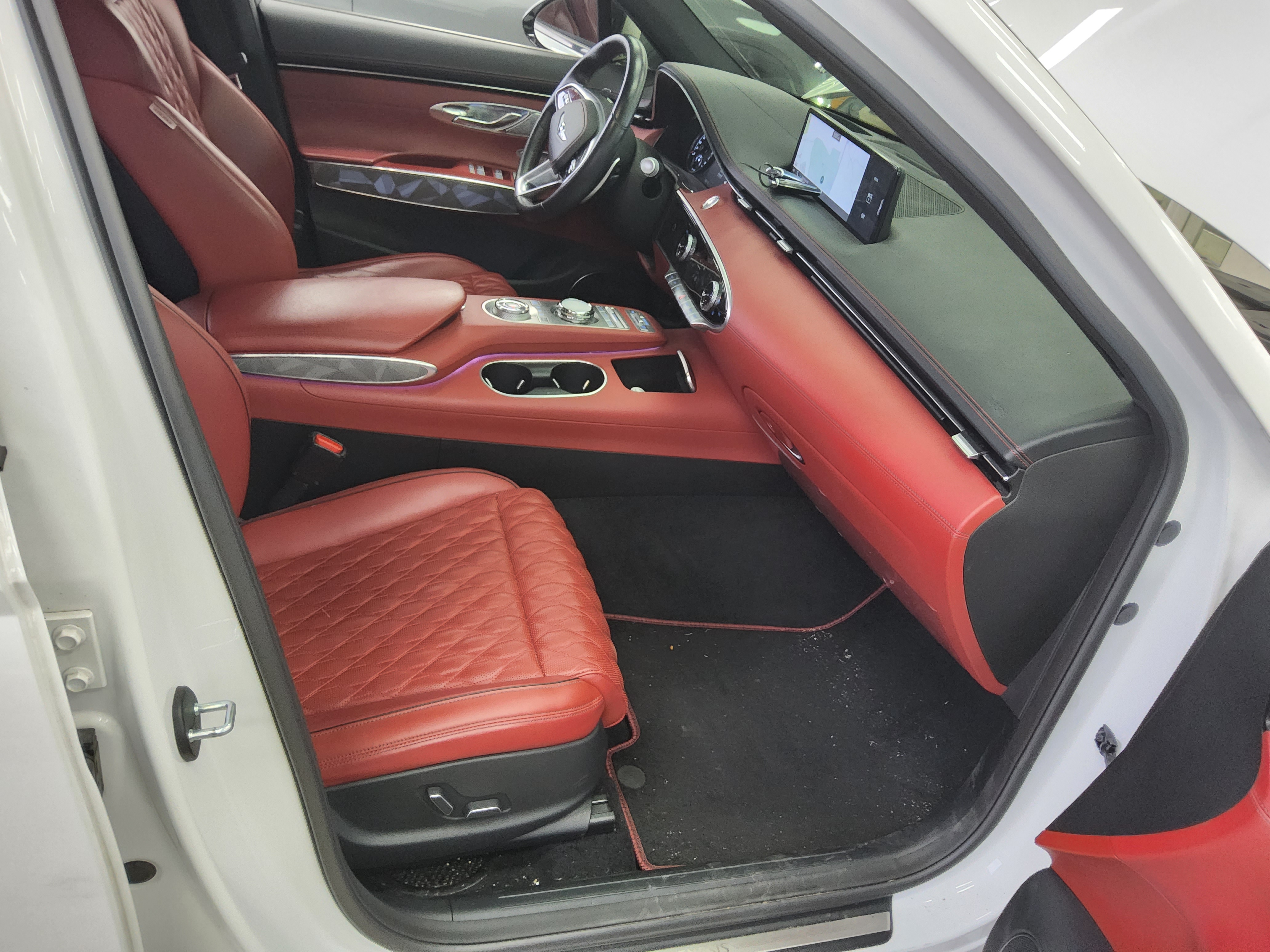 Genesis GV70 2021 - Image 13