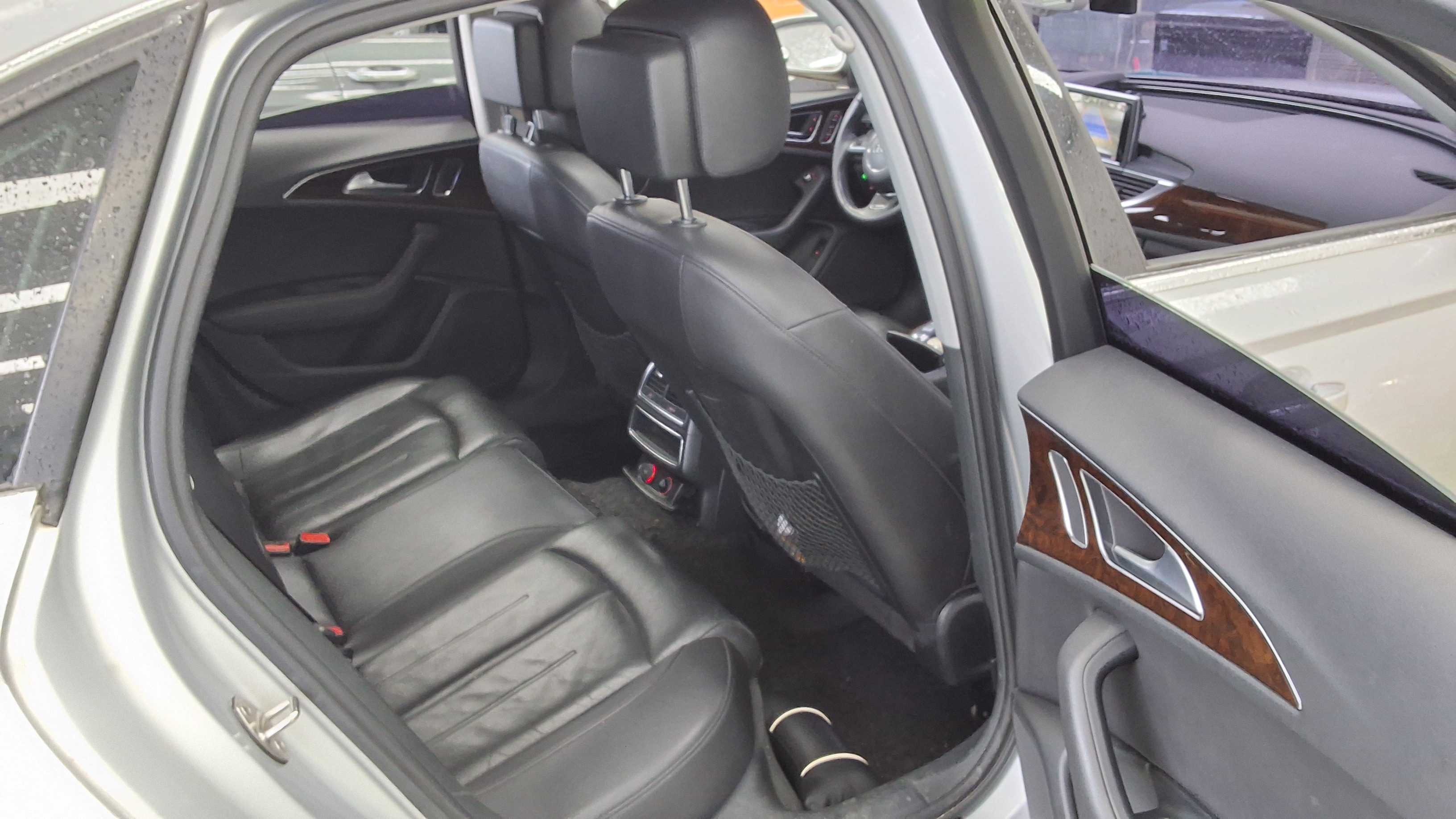 Audi A6 2014 - Image 12