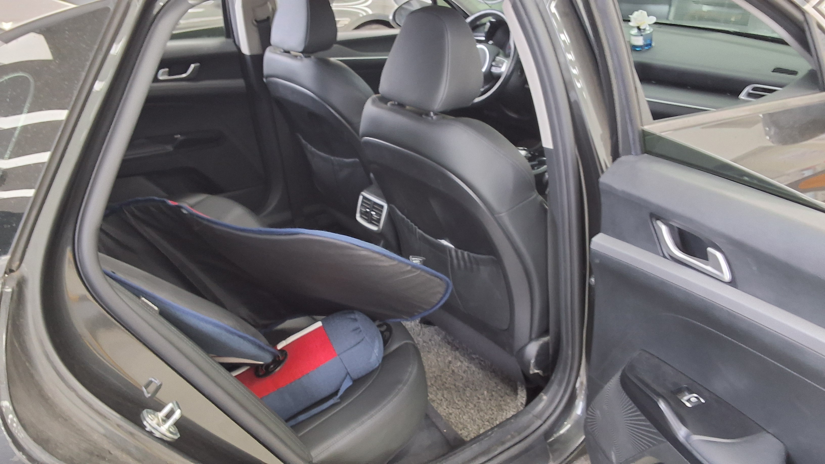 Kia K5 2020 - Image 12