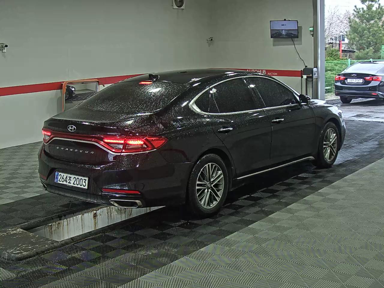 Hyundai Grandeur 2019 - Image 4
