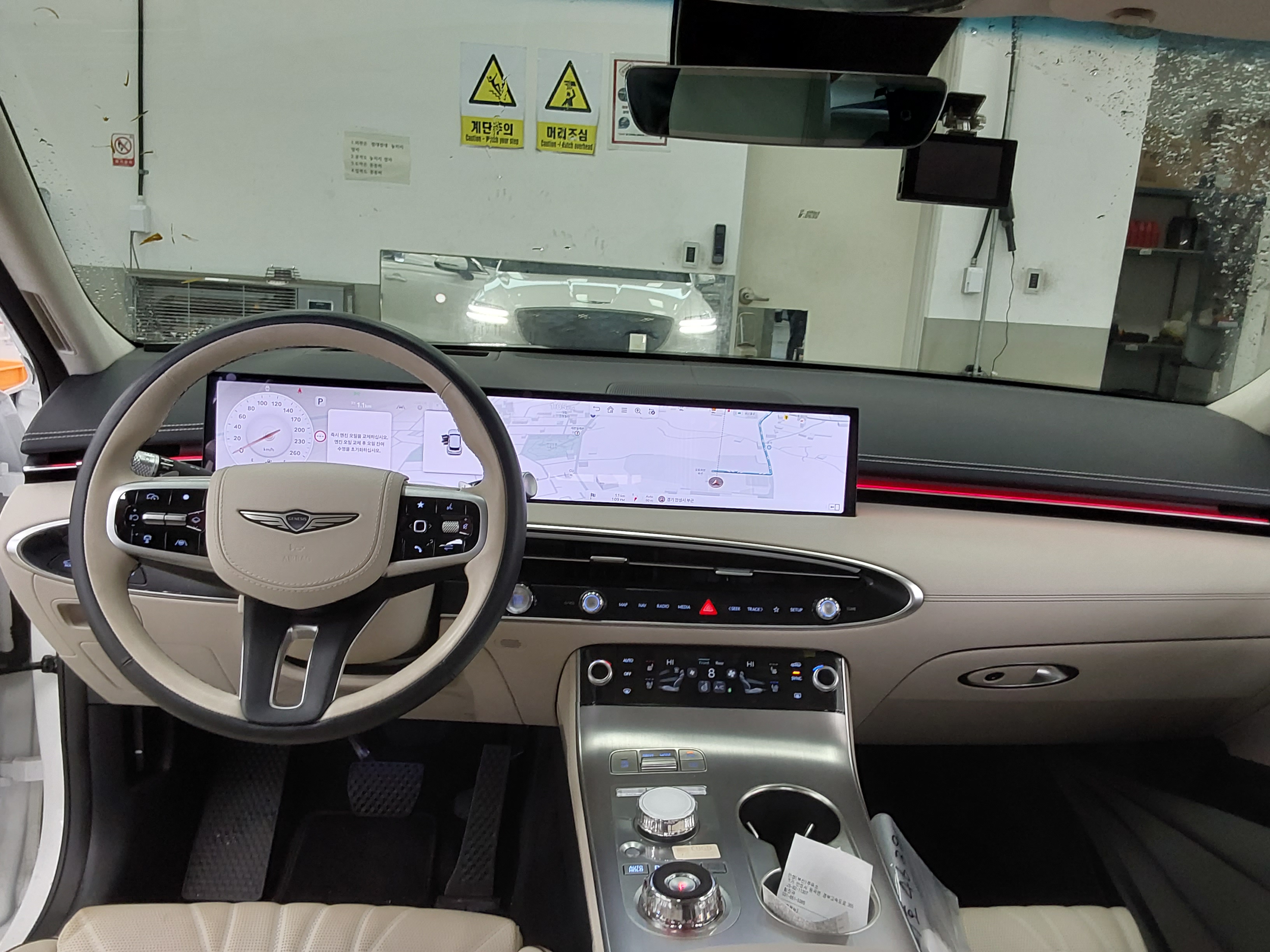 Hyundai Genesis 2025 - Image 10
