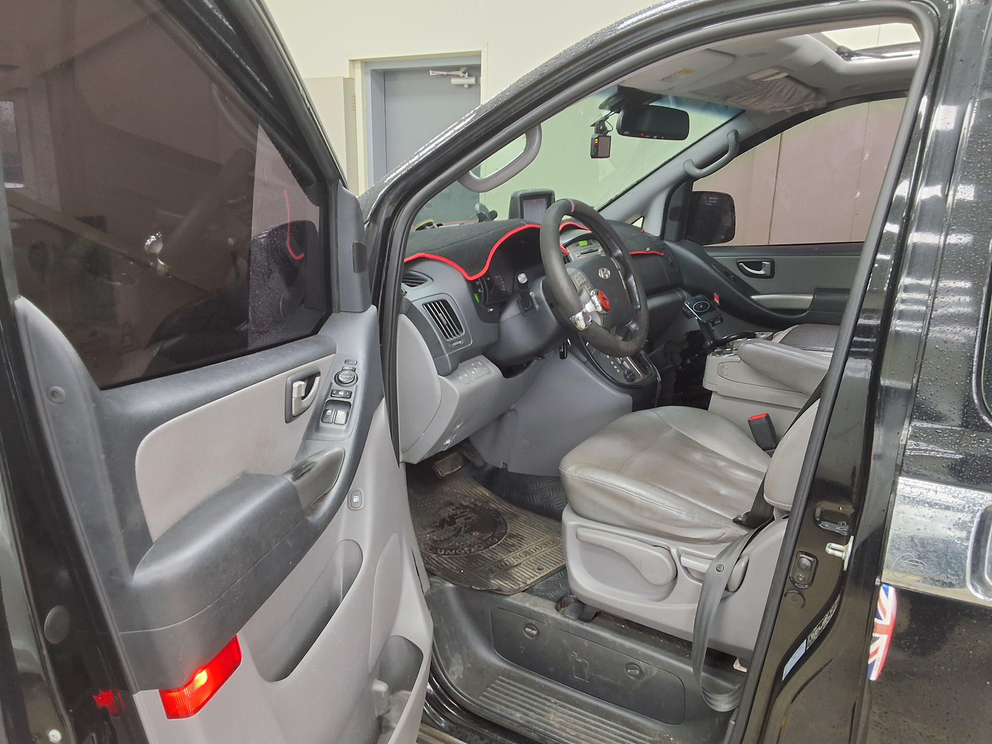 2015 - hyundai grand starex