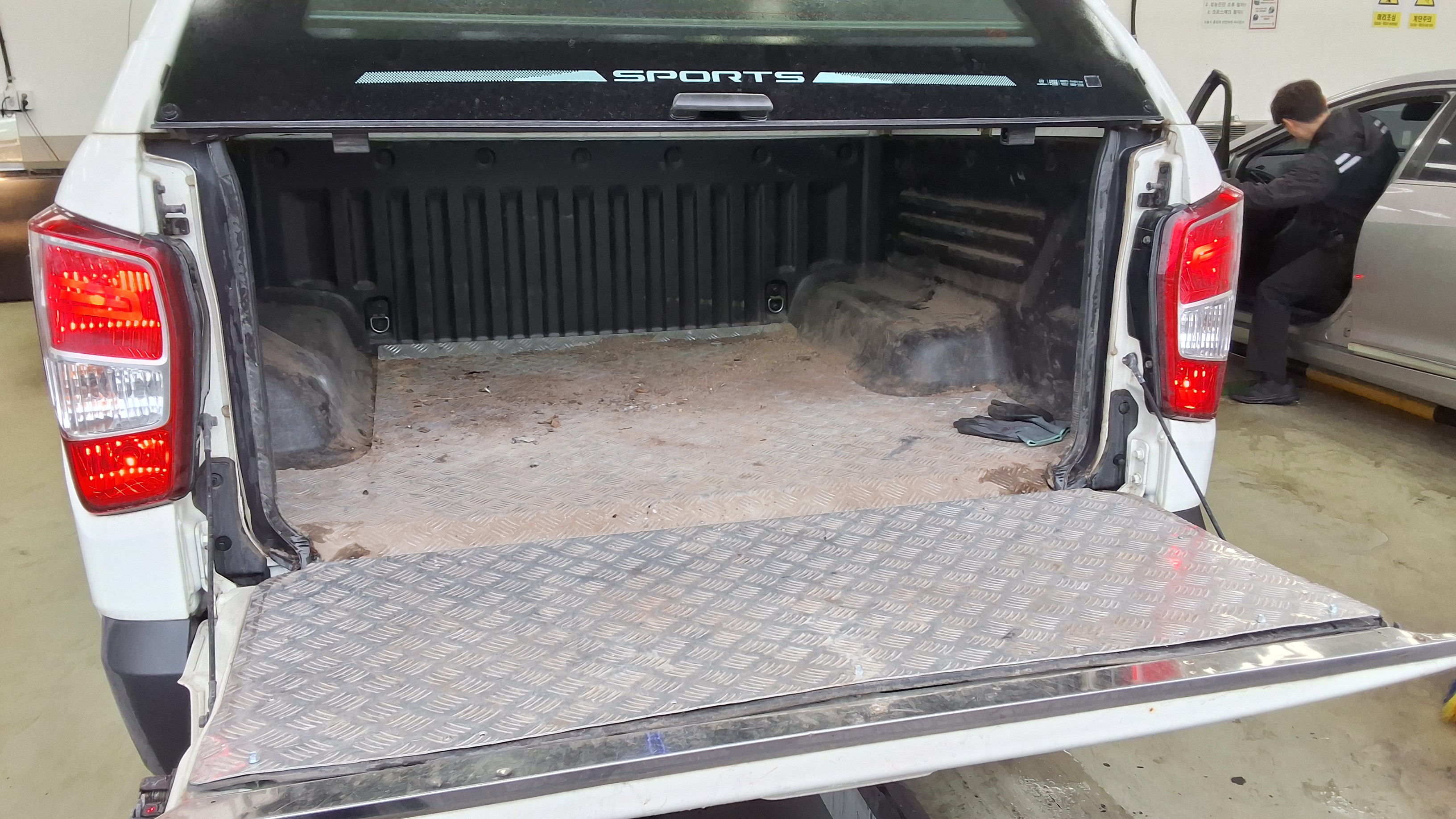 KG Mobility Rexton Sports - 14