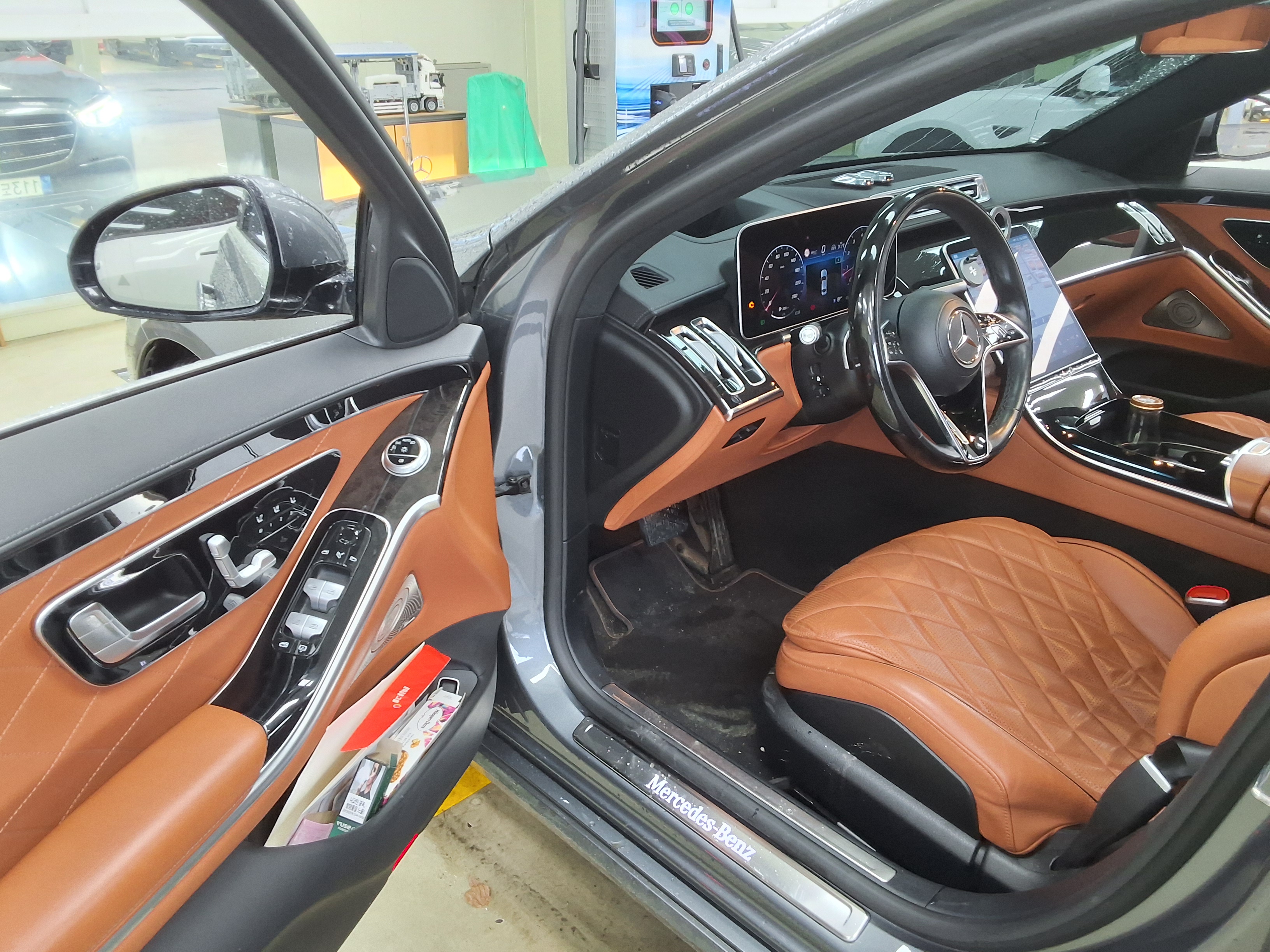 Mercedes-Benz S-Class 2021 - Image 9