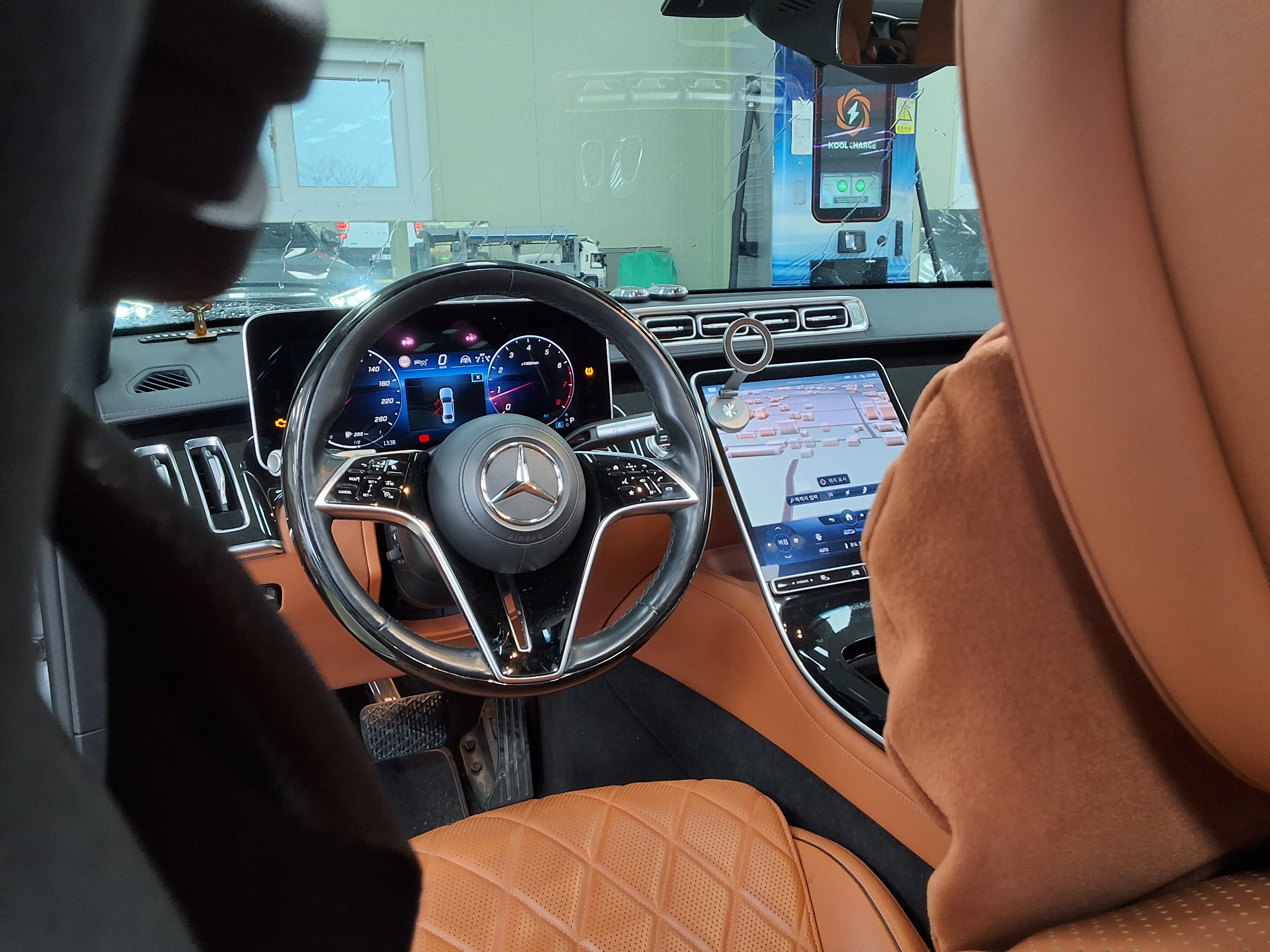 Mercedes-Benz S-Class 2021 - Image 10