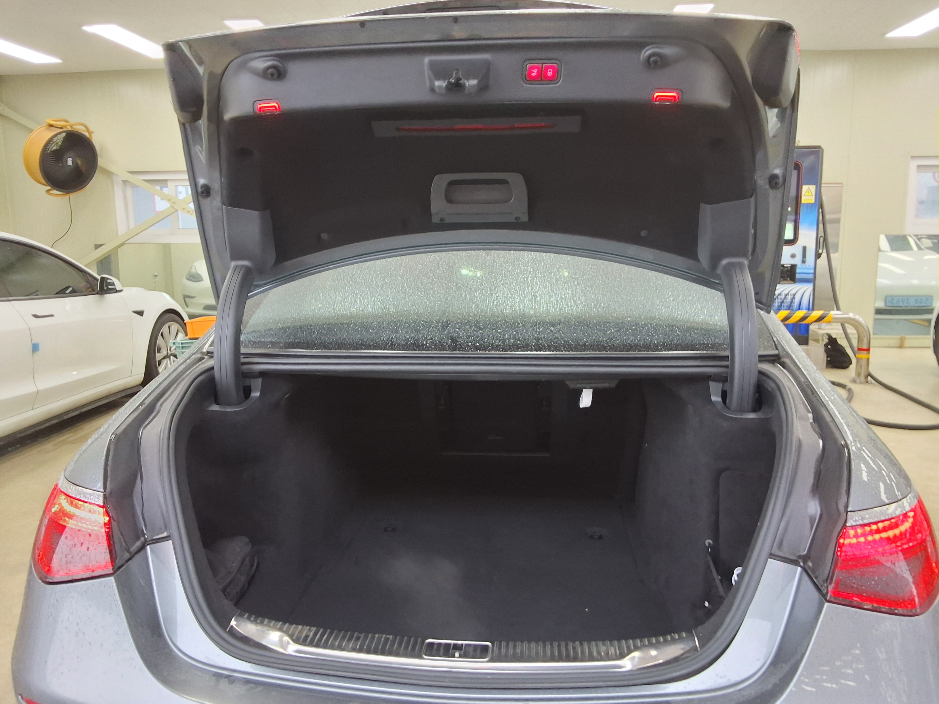 Mercedes-Benz S-Class 2021 - Image 14