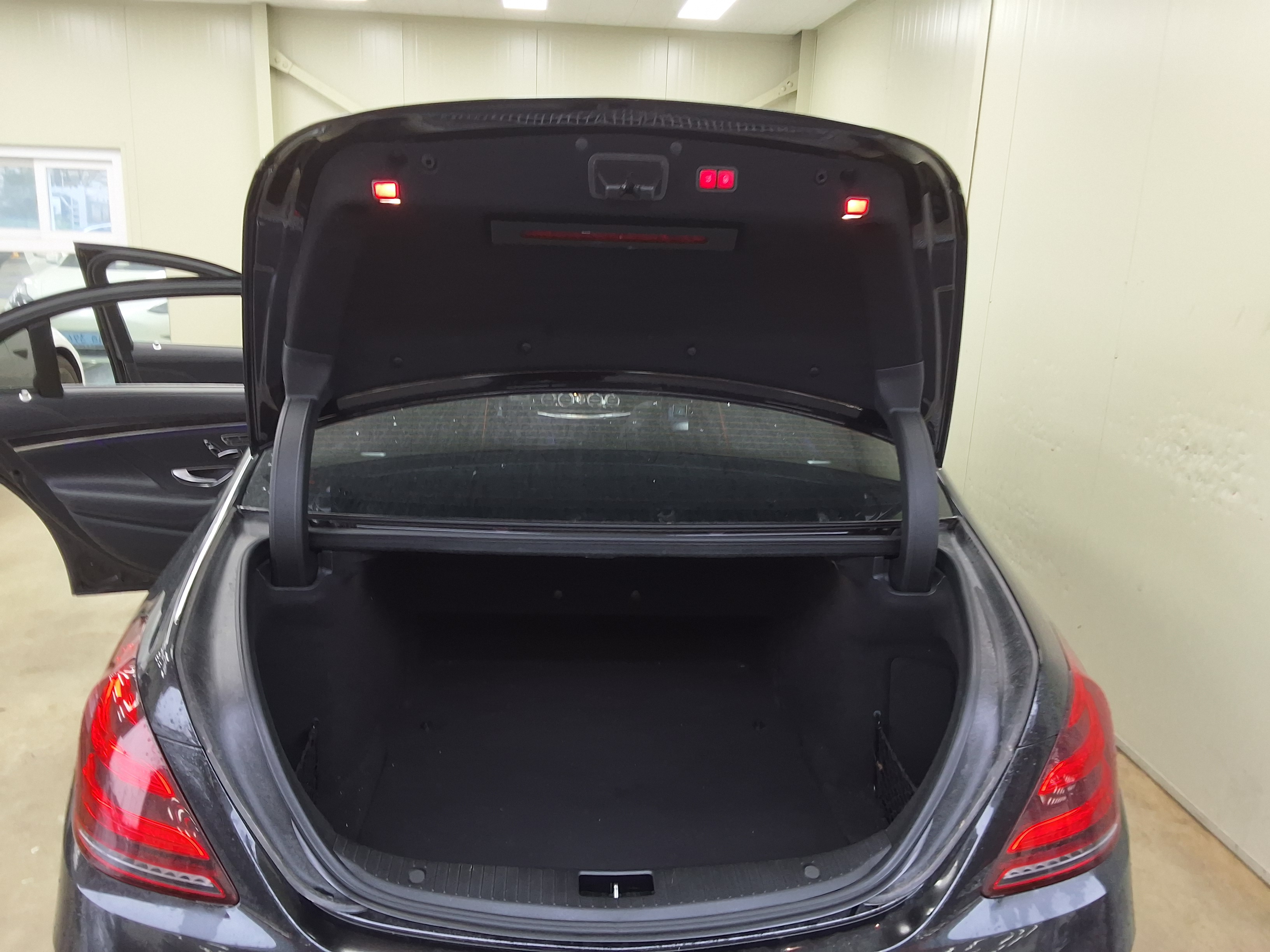 Mercedes-Benz S-Class 2018 - Image 14