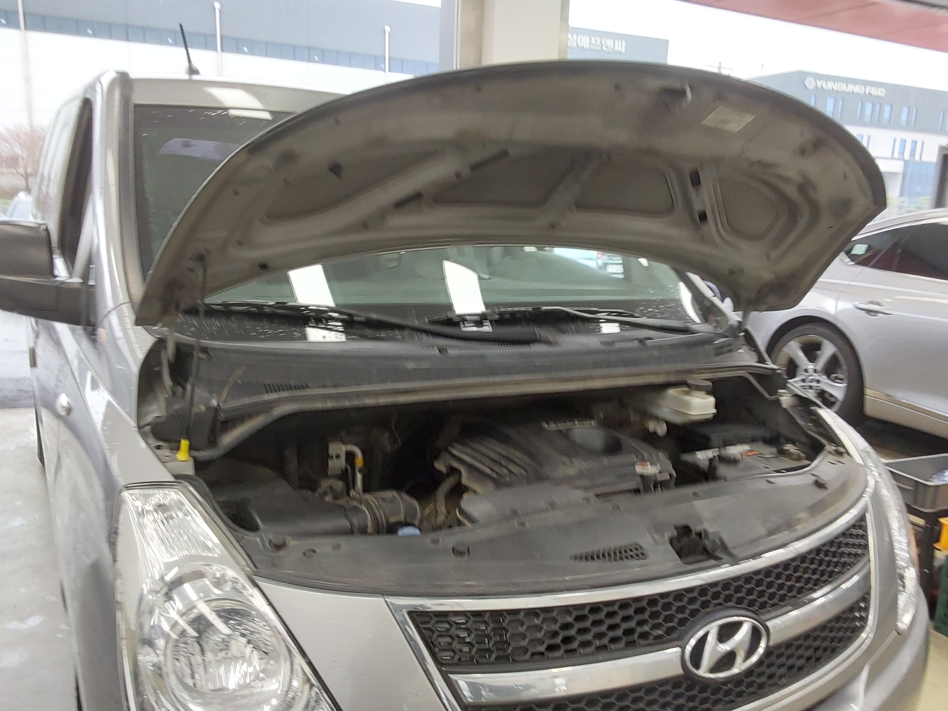 Hyundai Grand Starex 2015 - Image 17