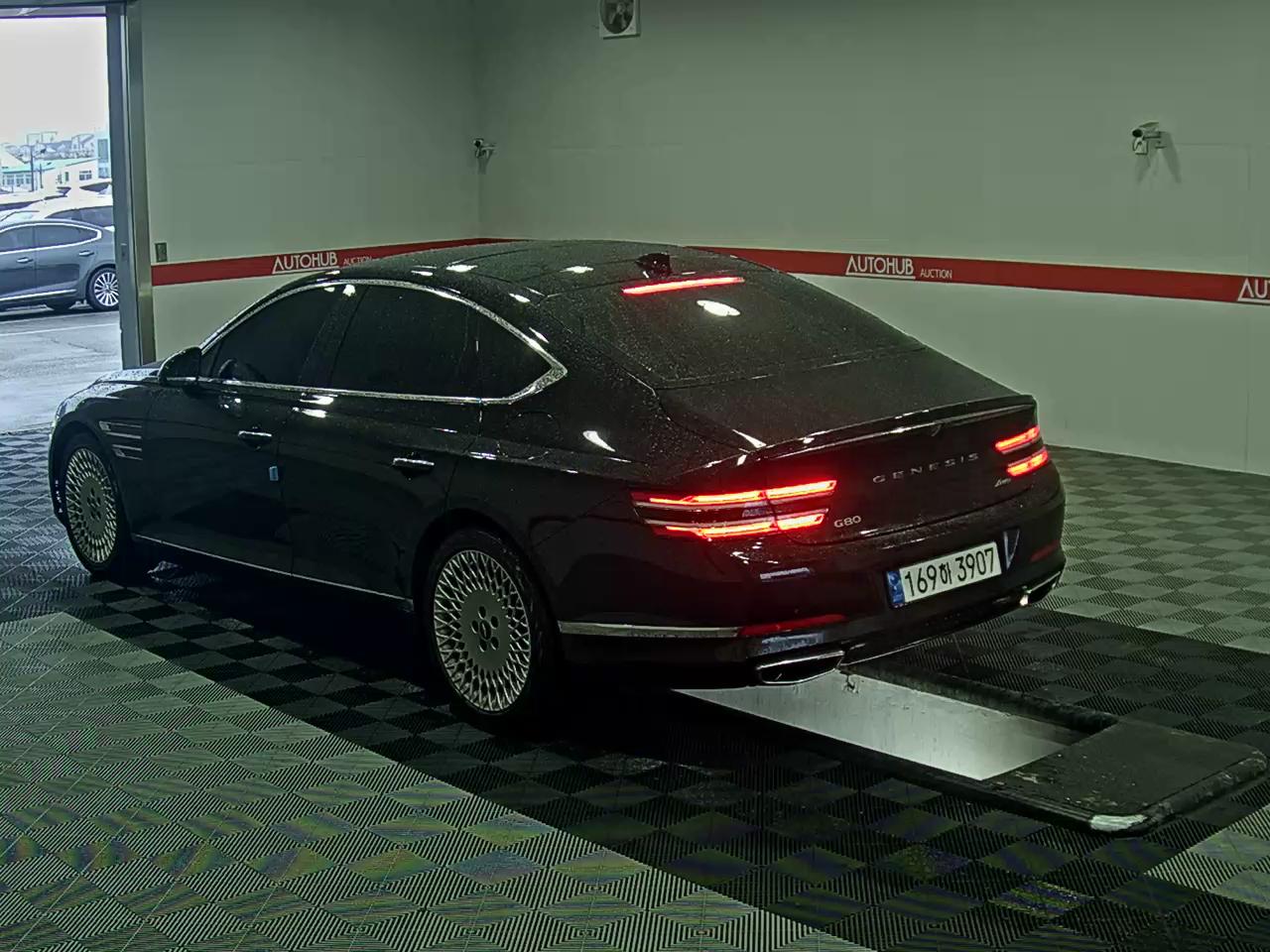 Hyundai Genesis 2022 - Image 5
