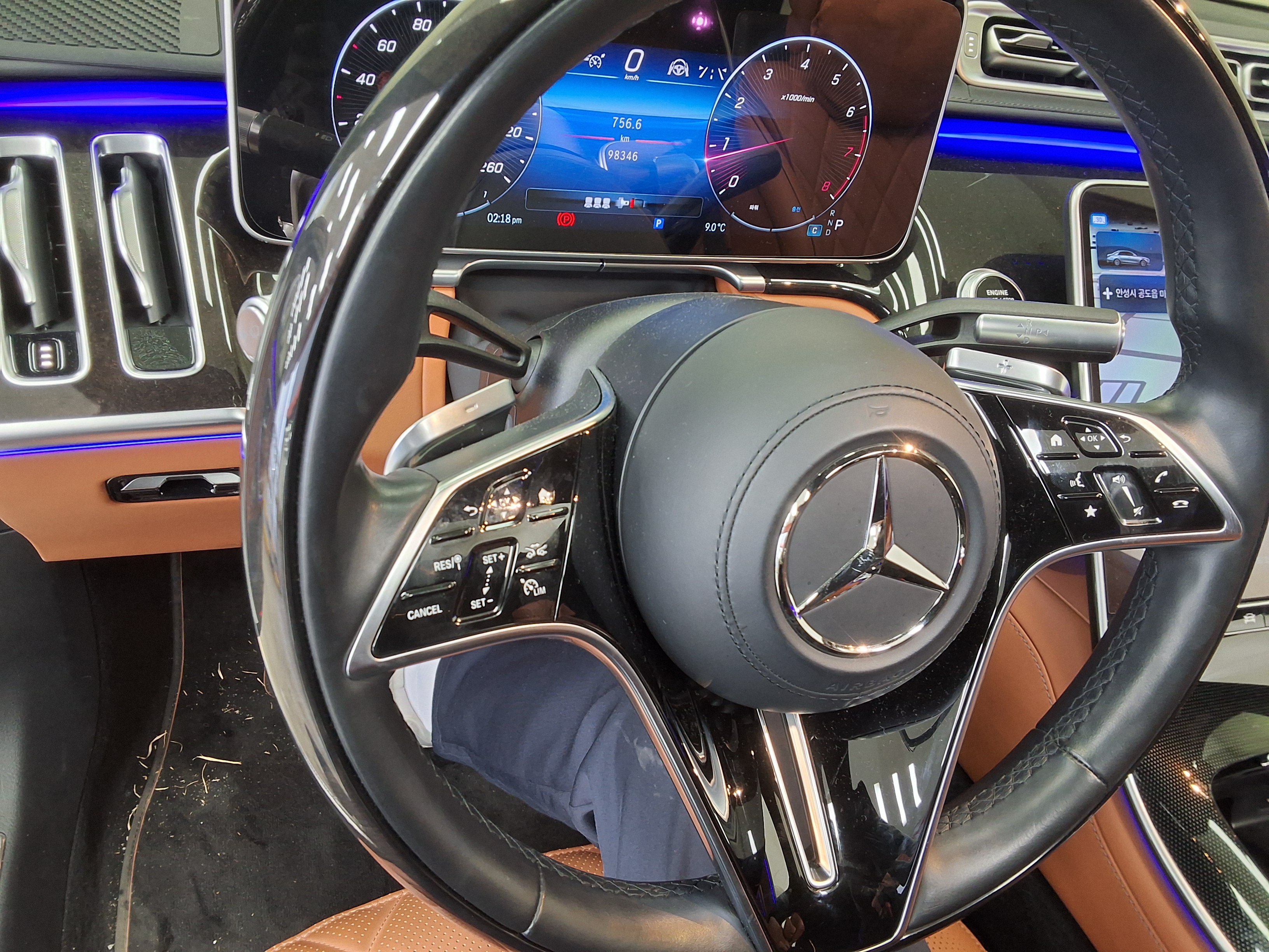 Mercedes-Benz S-Class - 16