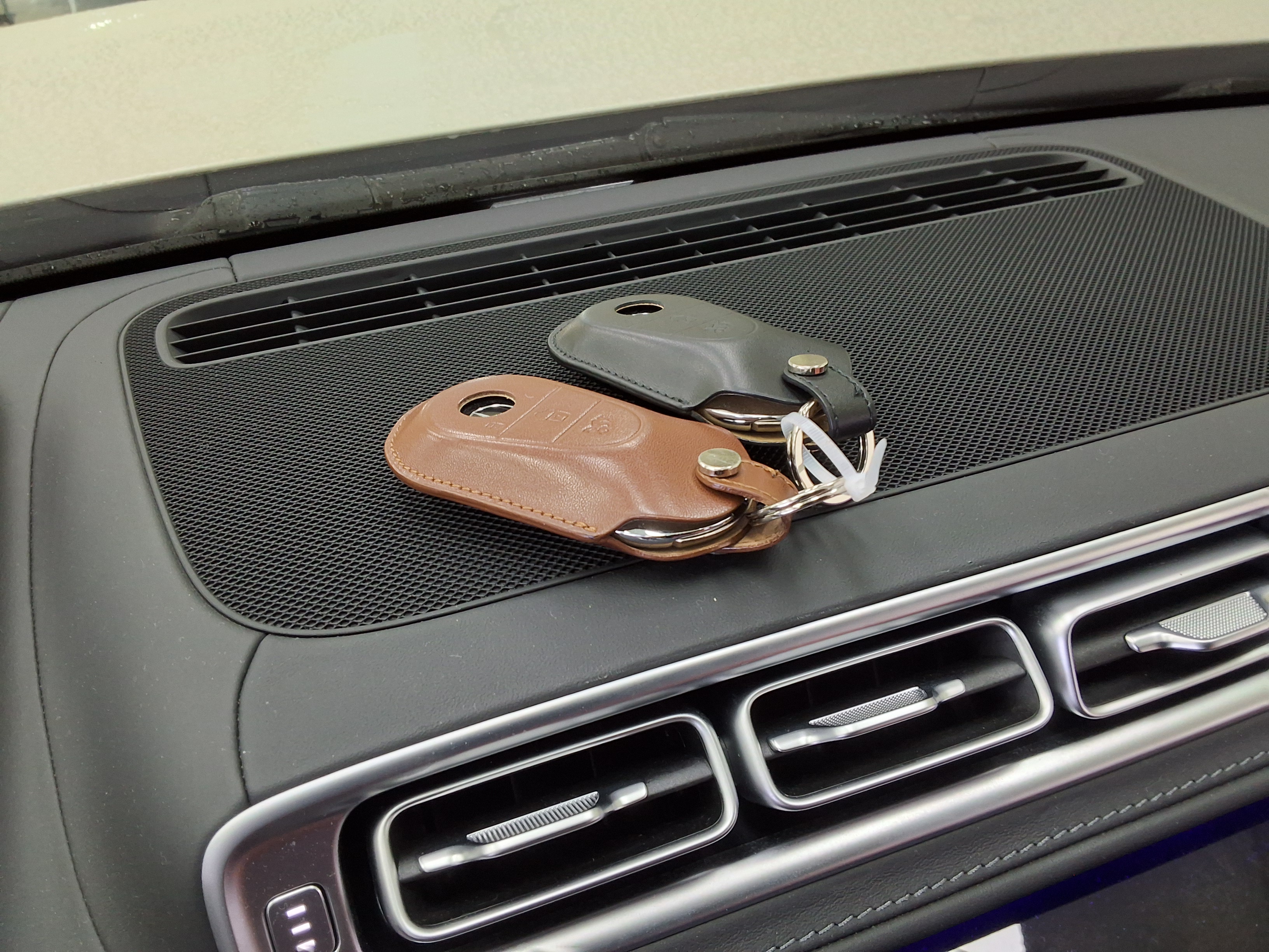 Mercedes-Benz S-Class - 17