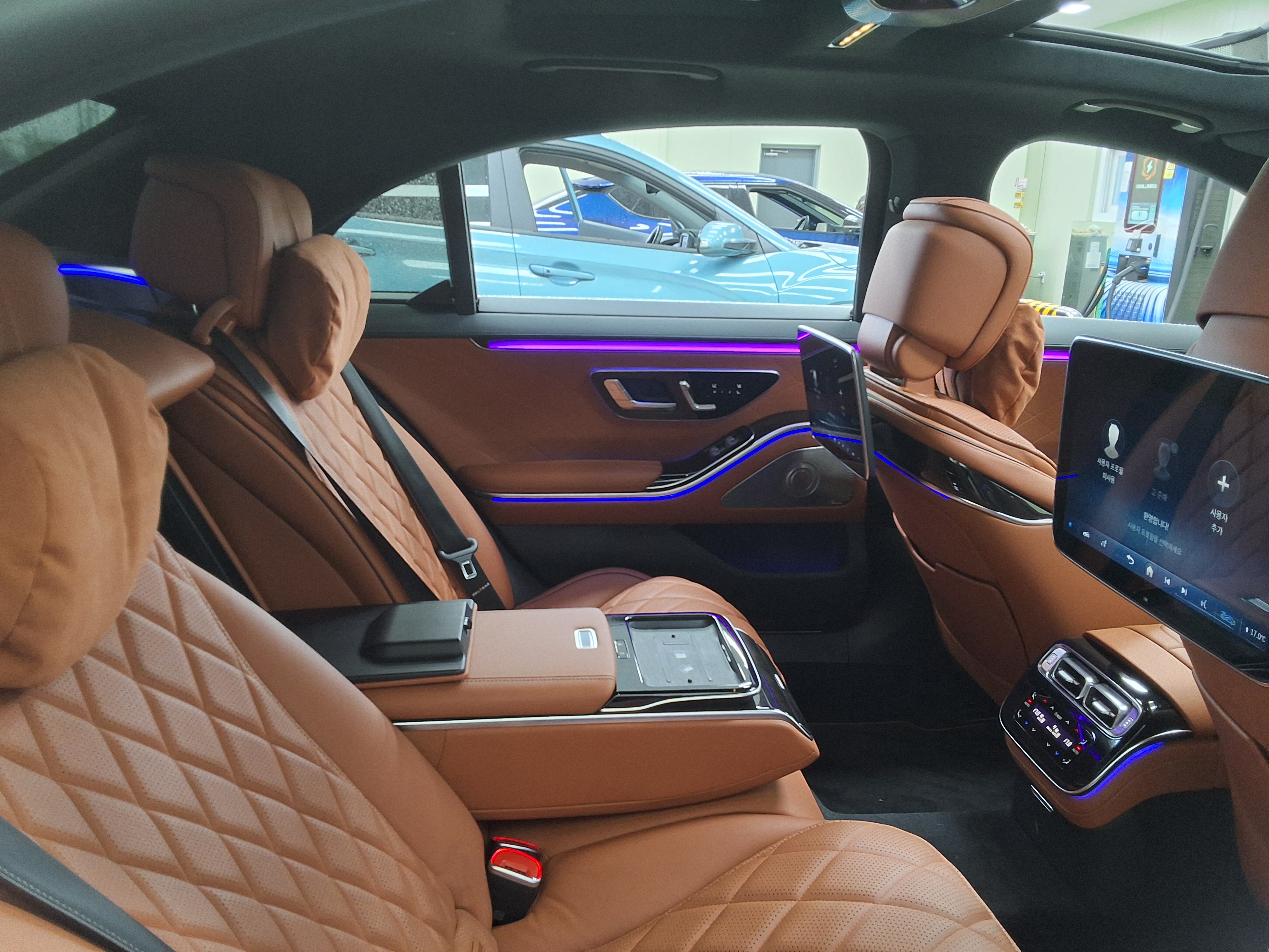 Mercedes-Benz S-Class - 12