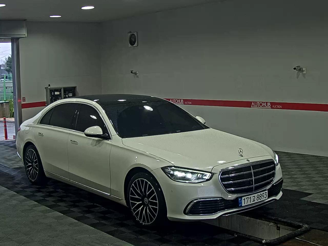 Mercedes-Benz S-Class - 2