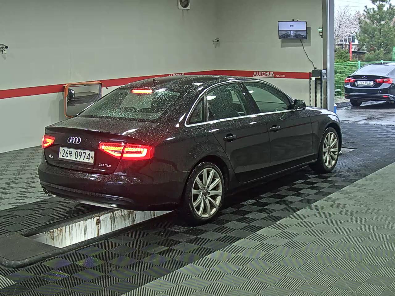 Audi A4 - 4