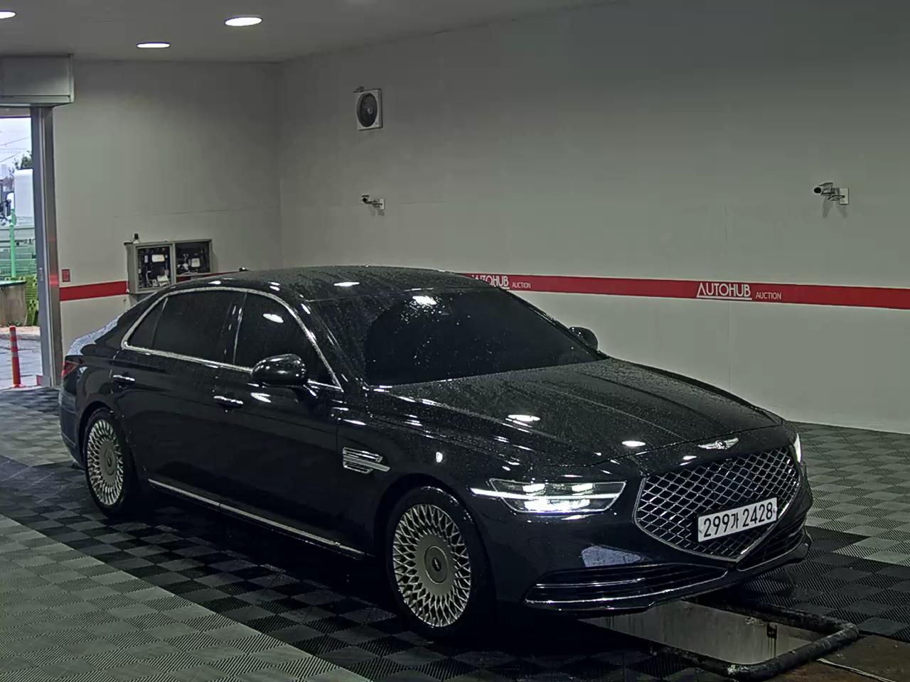 Genesis G90 - 2