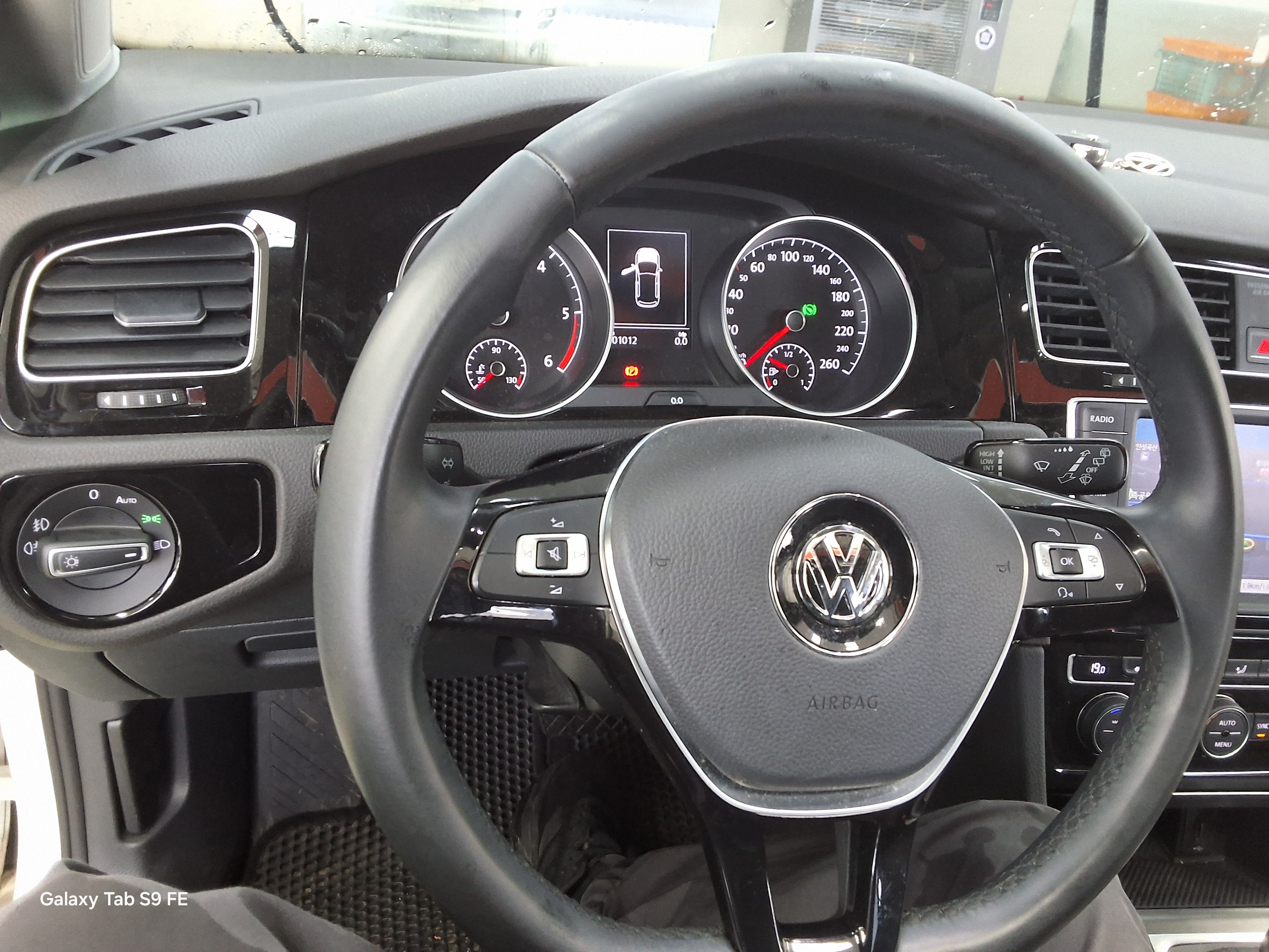 Volkswagen Golf - 16