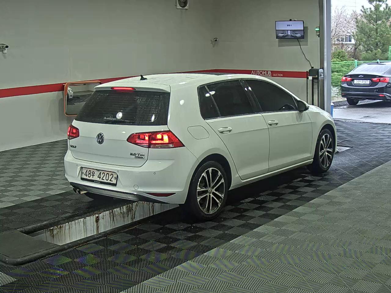 Volkswagen Golf - 4
