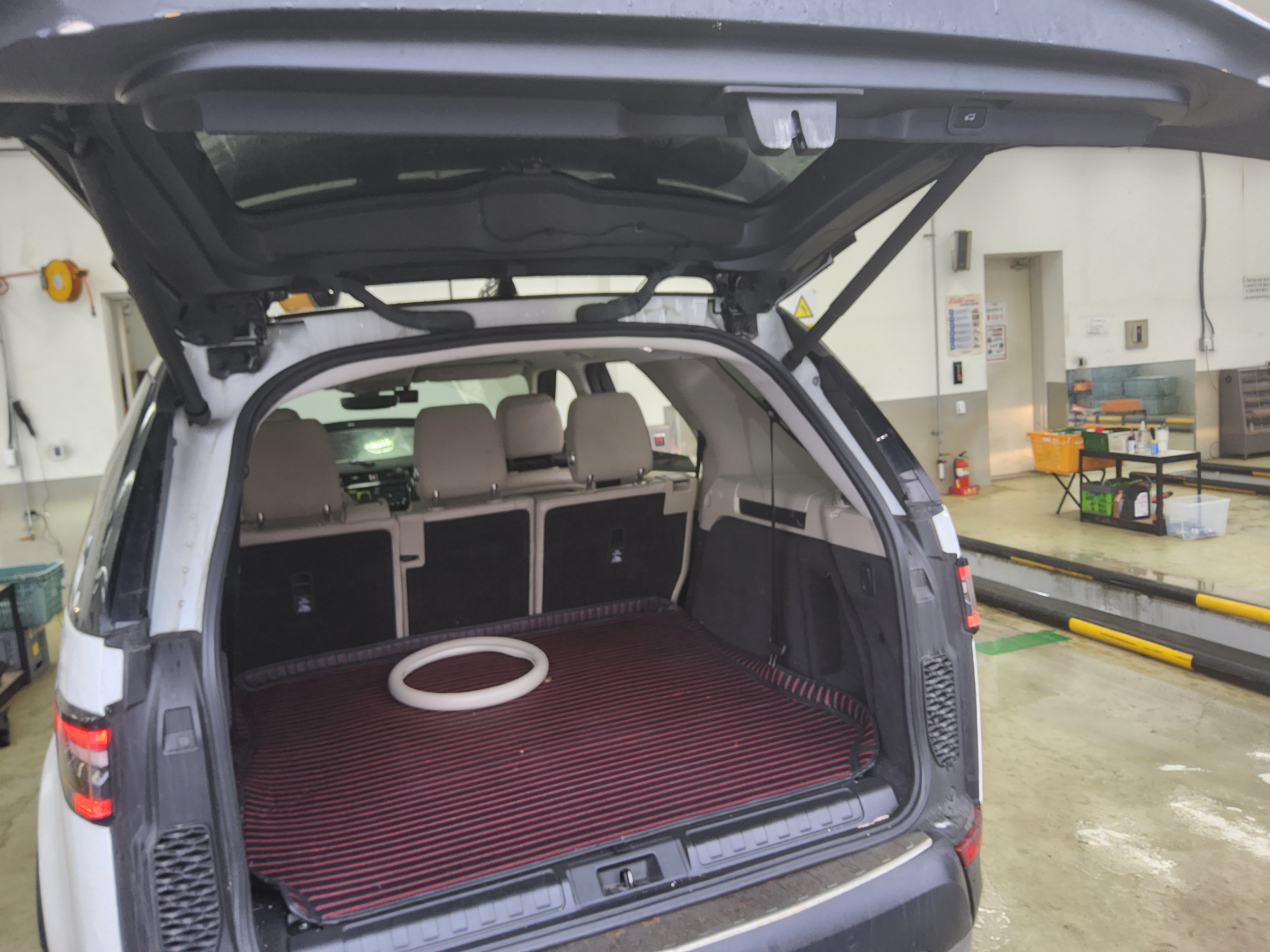 Land Rover Discovery 2018 - Image 14