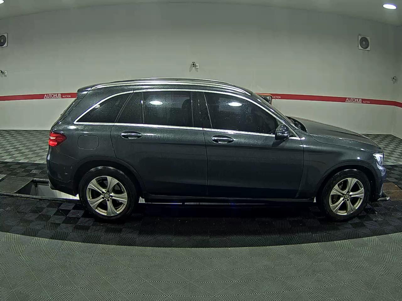 مرسيدس بنز GLC - 3