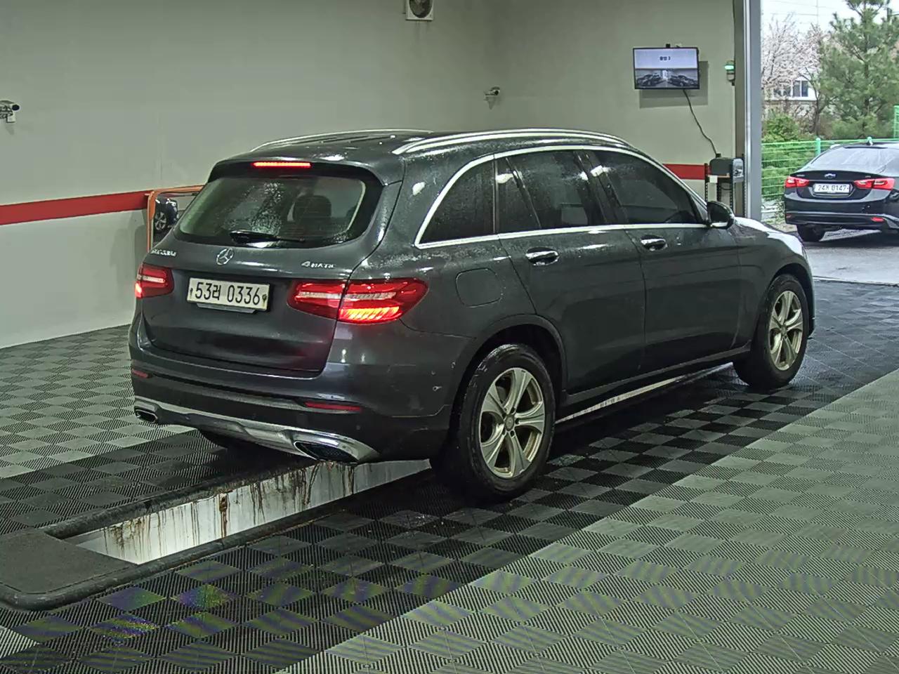 مرسيدس بنز GLC - 4