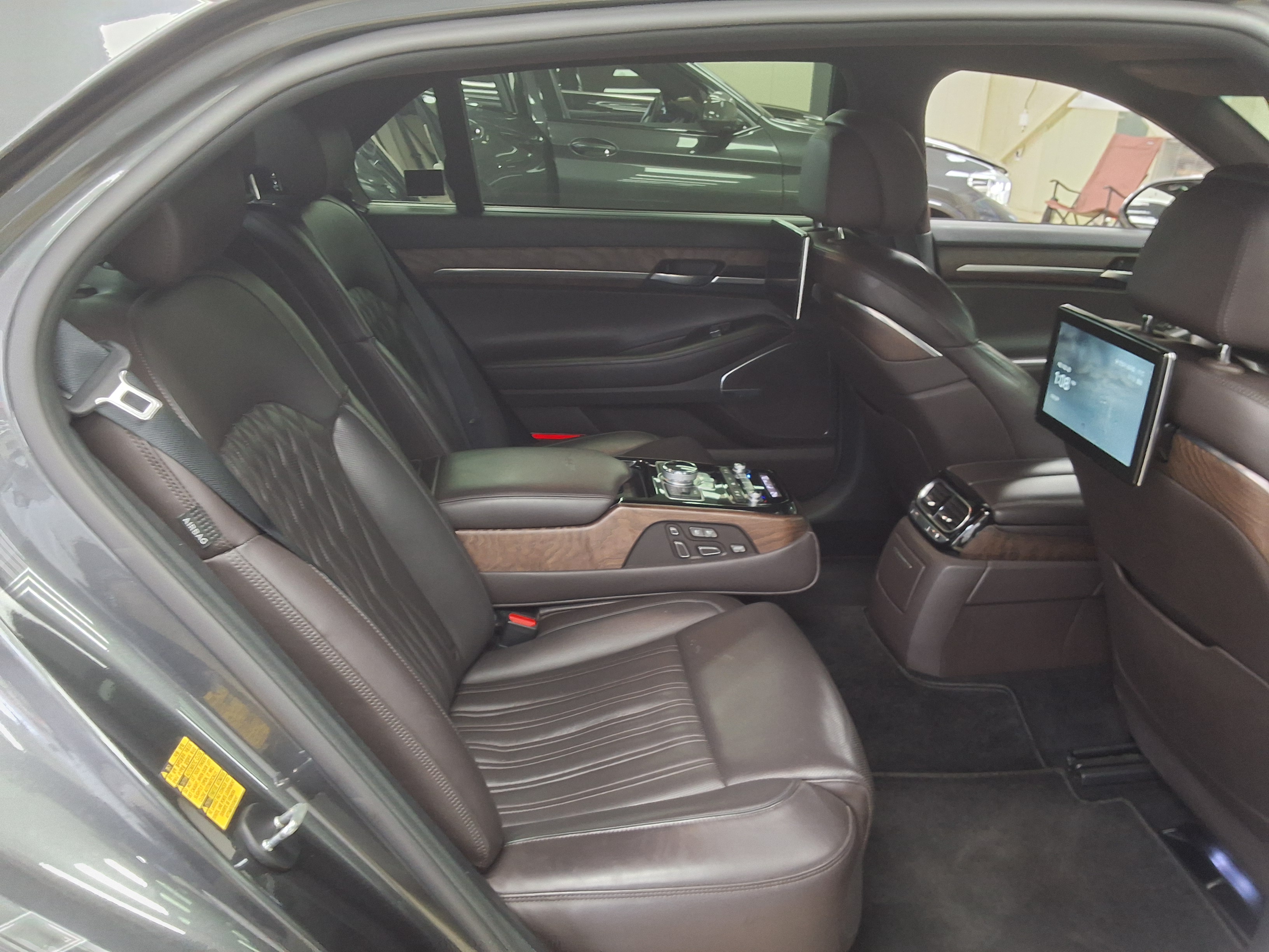 제네시스 G90 - 12