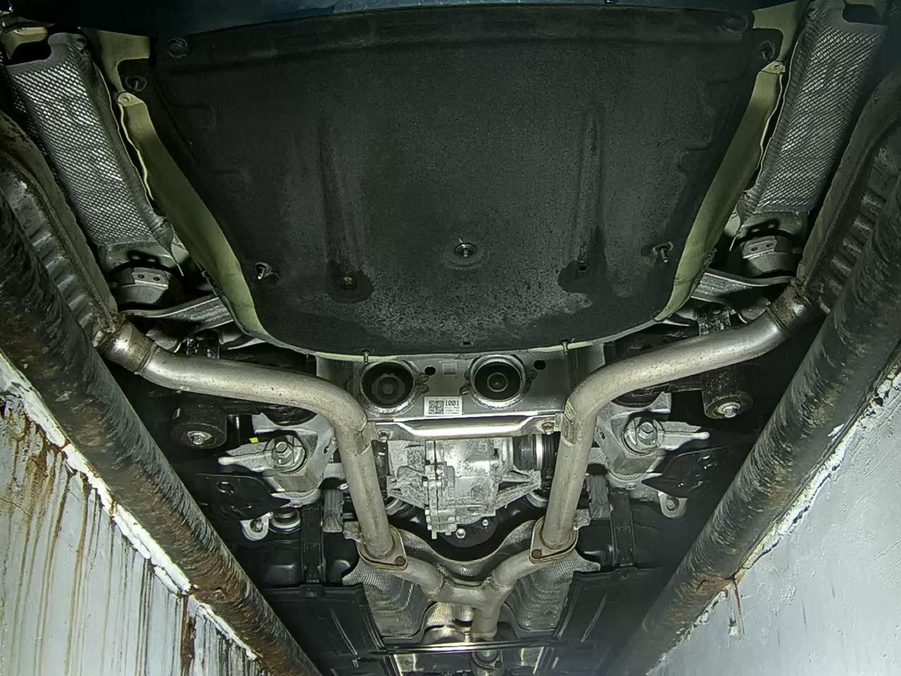 Hyundai Genesis 2022 - Image 7