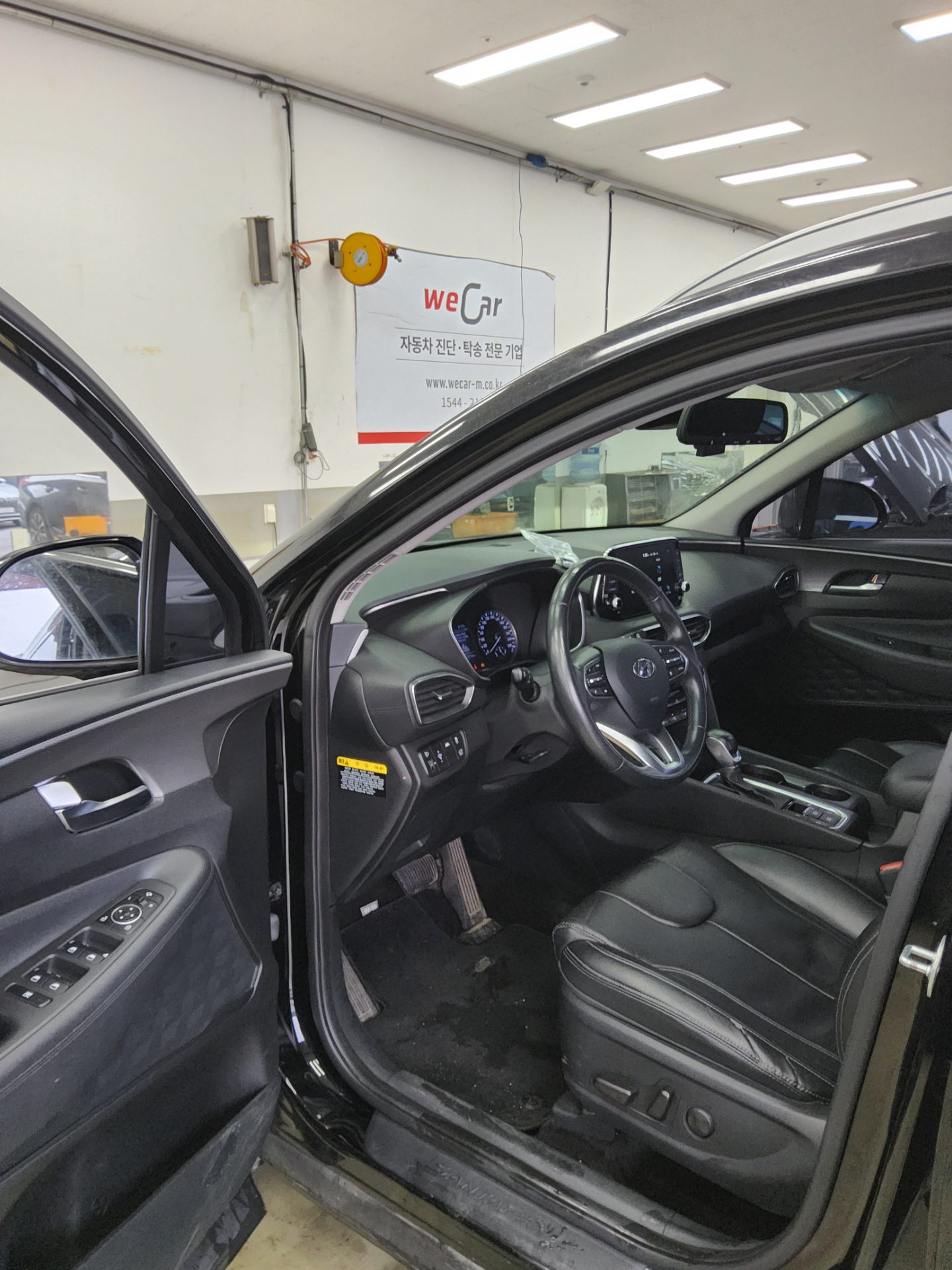 Hyundai Santa Fe 2019 - Image 9