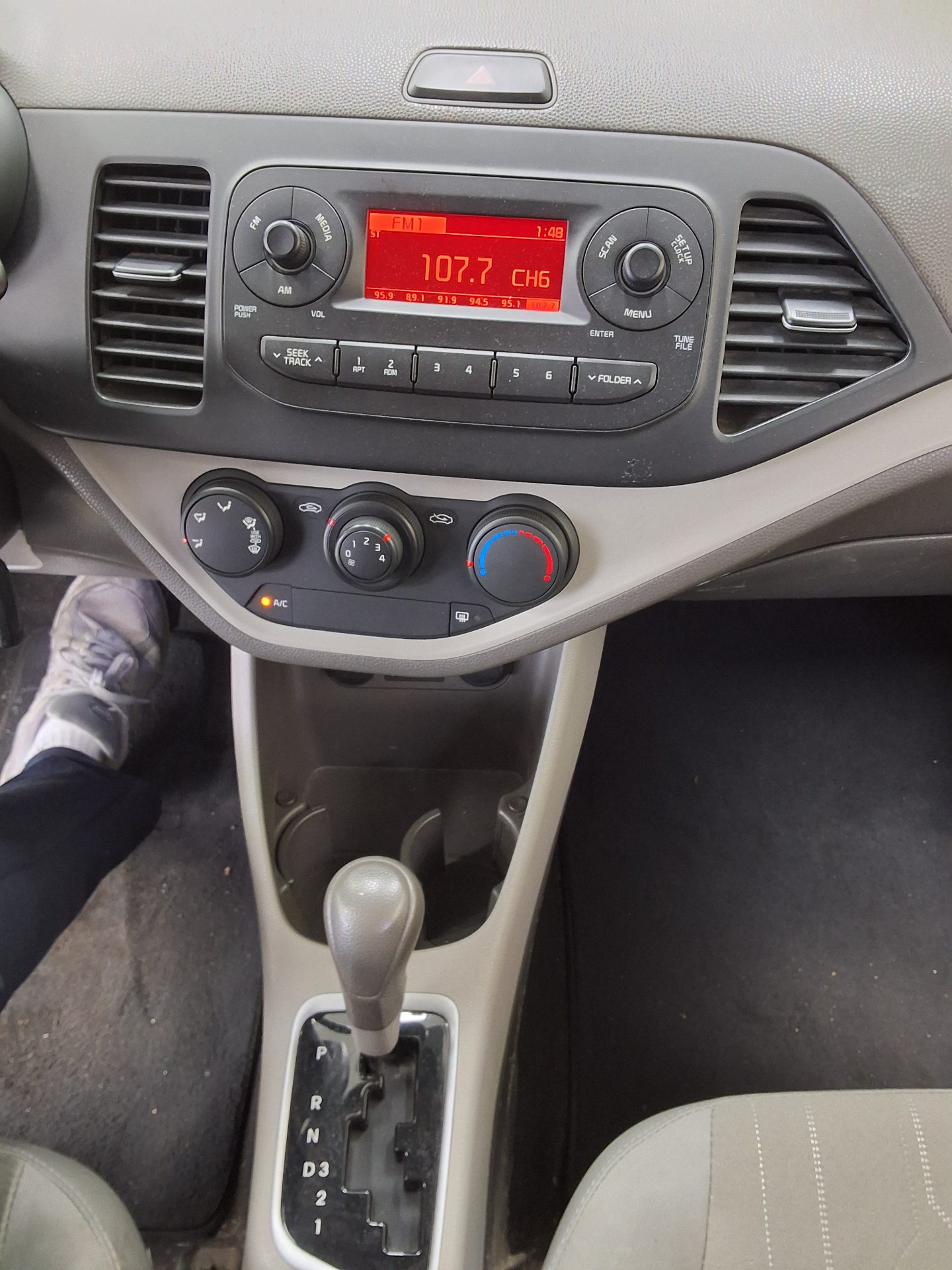 Kia Morning 2016 - Image 10