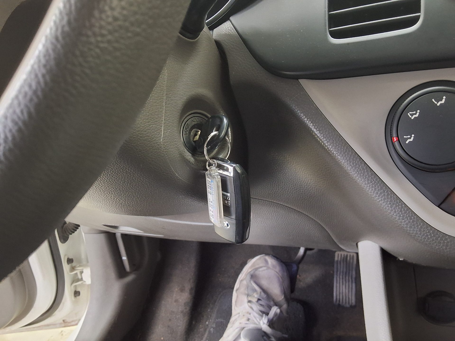 Kia Morning 2016 - Image 17