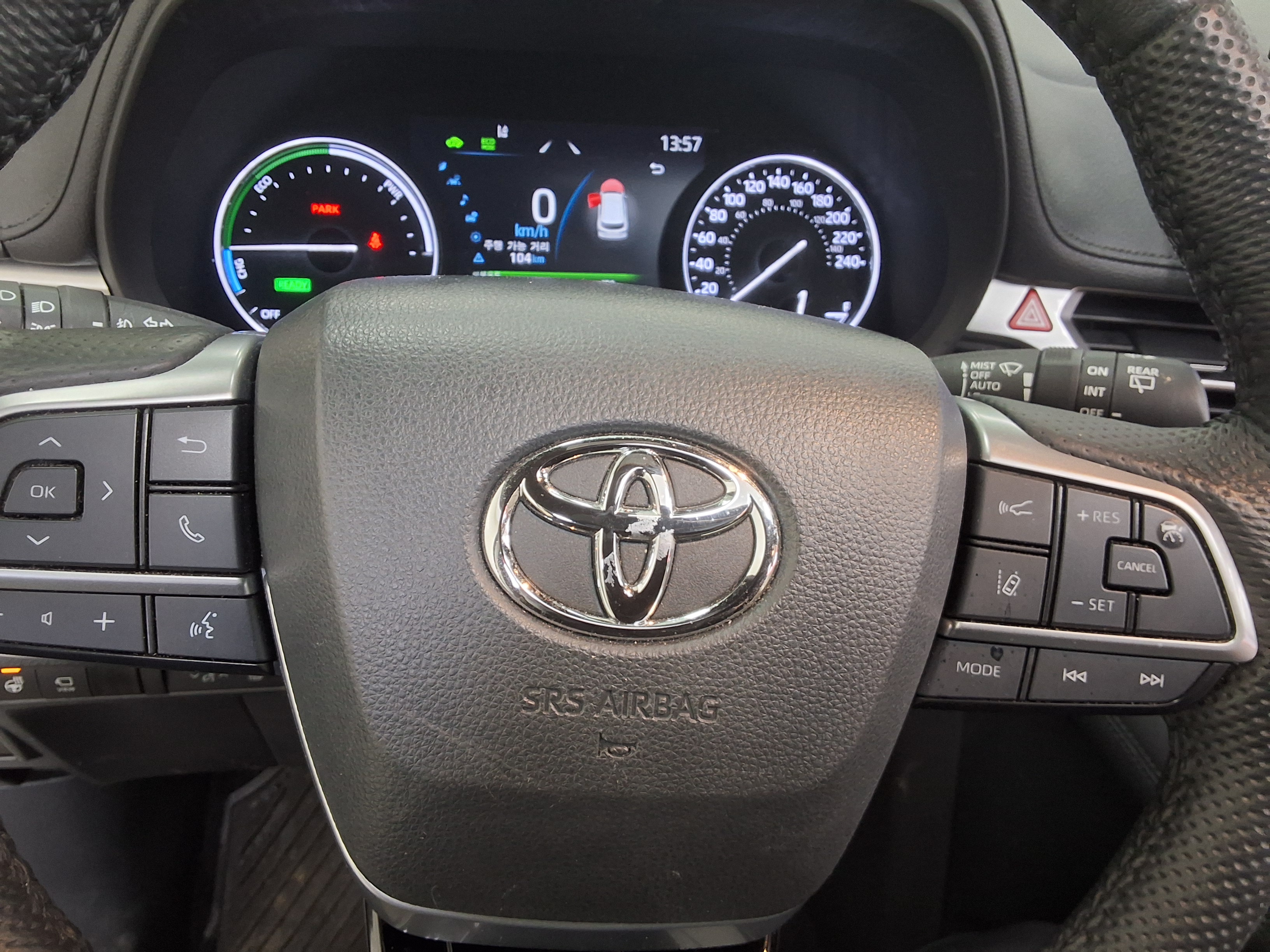 Toyota Sienna 2023 - Image 17
