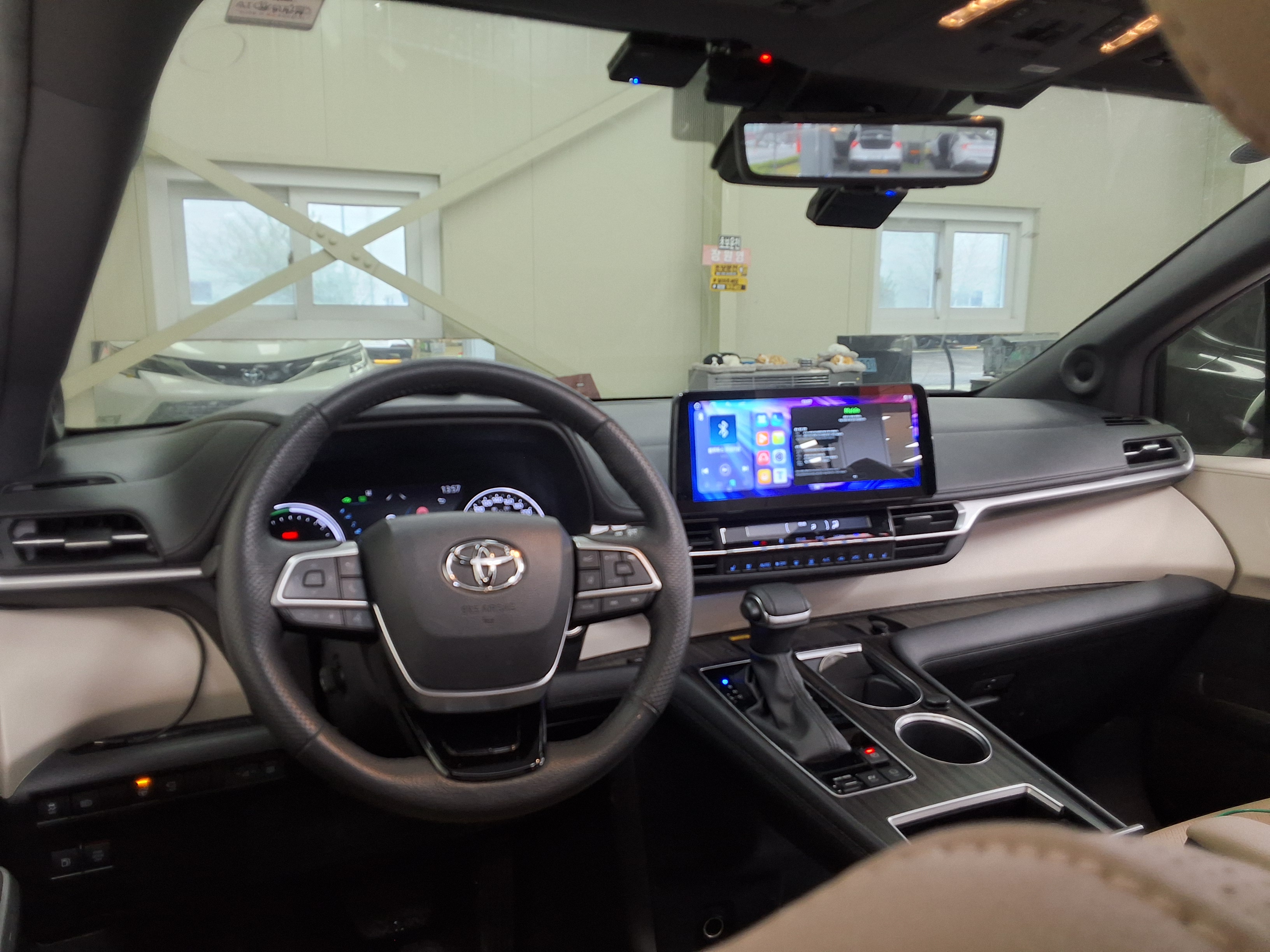 Toyota Sienna 2023 - Image 10