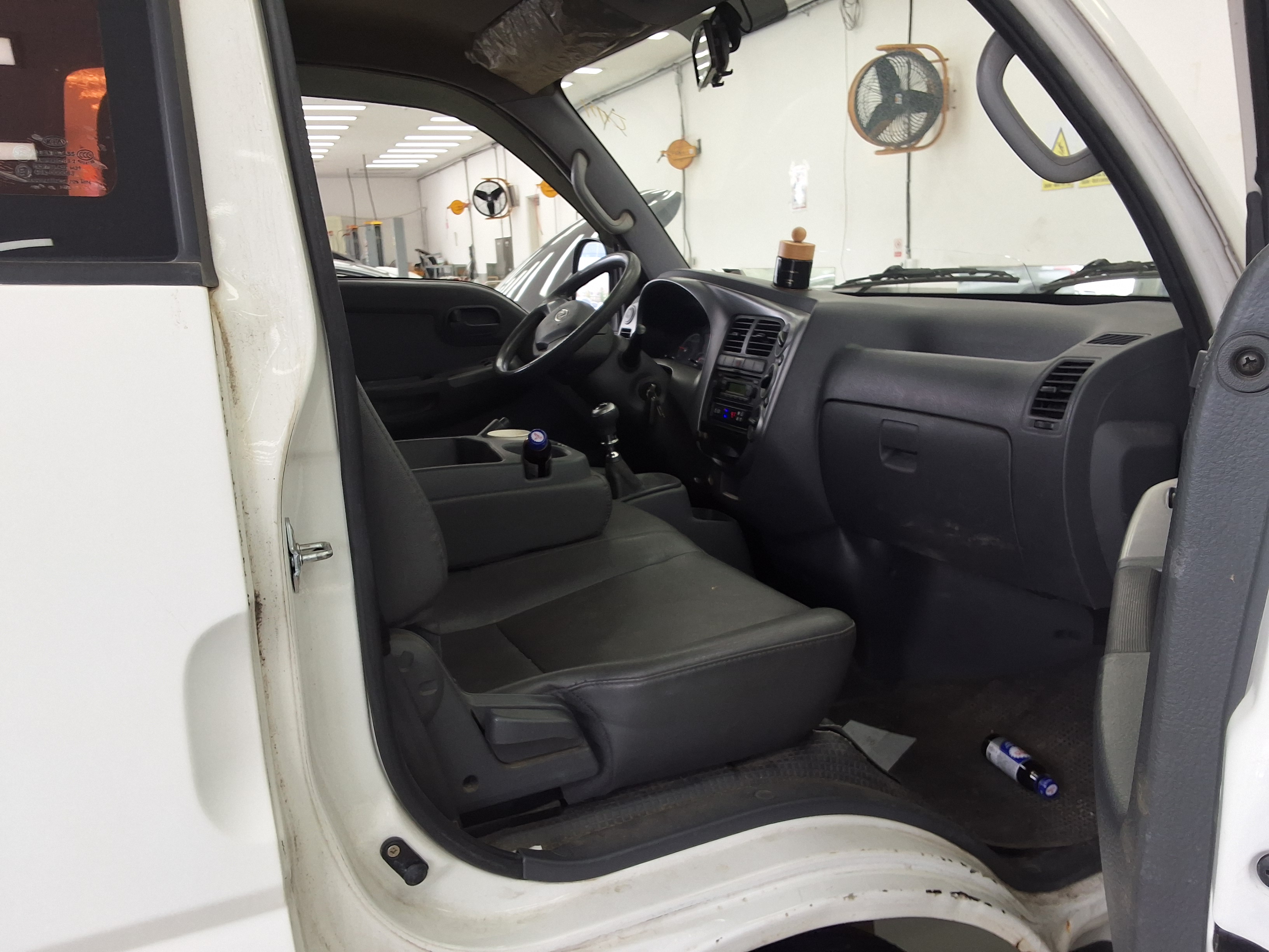 Kia Bongo 2012 - Image 10