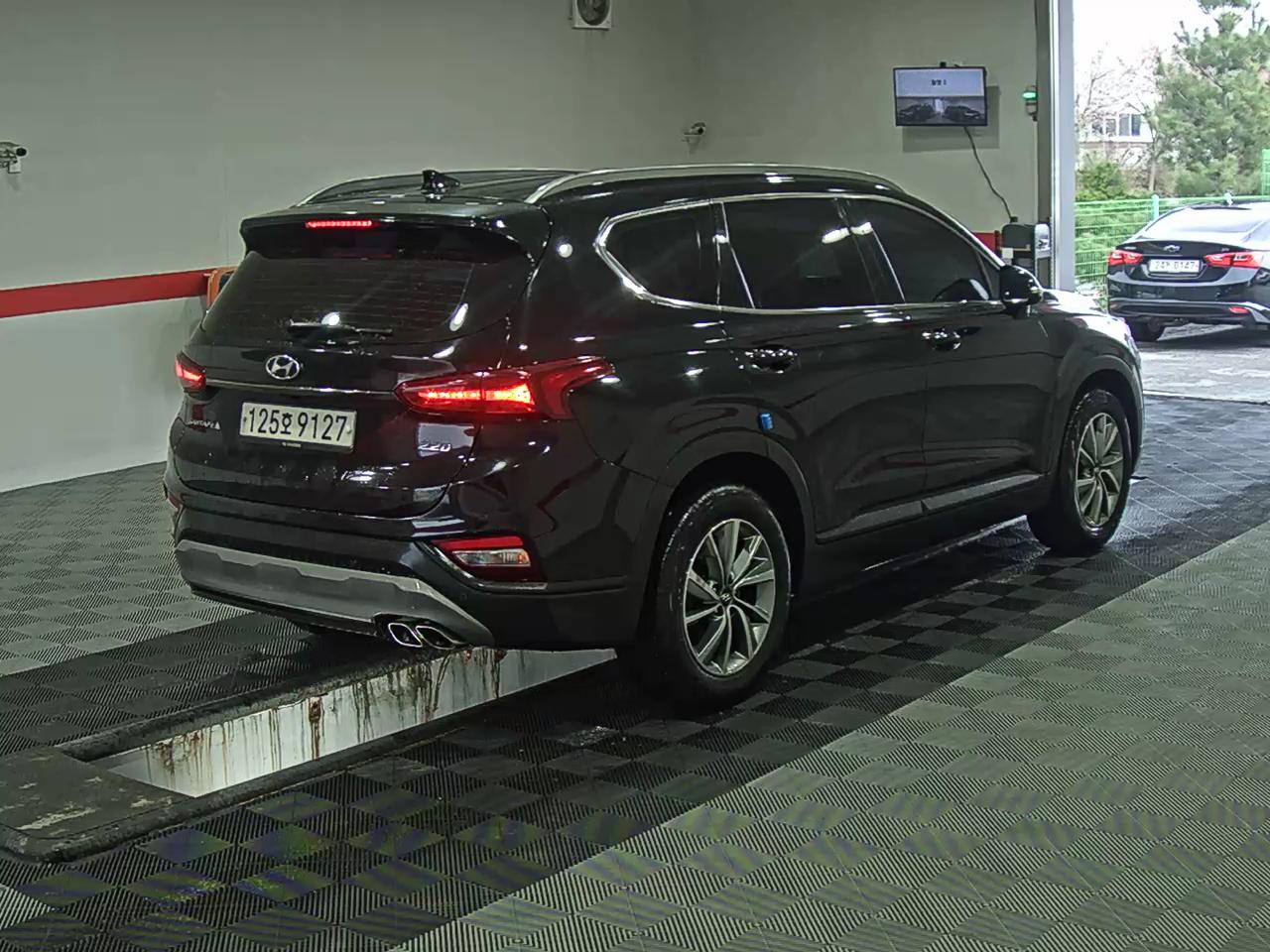 Hyundai Santa Fe 2019 - Image 4