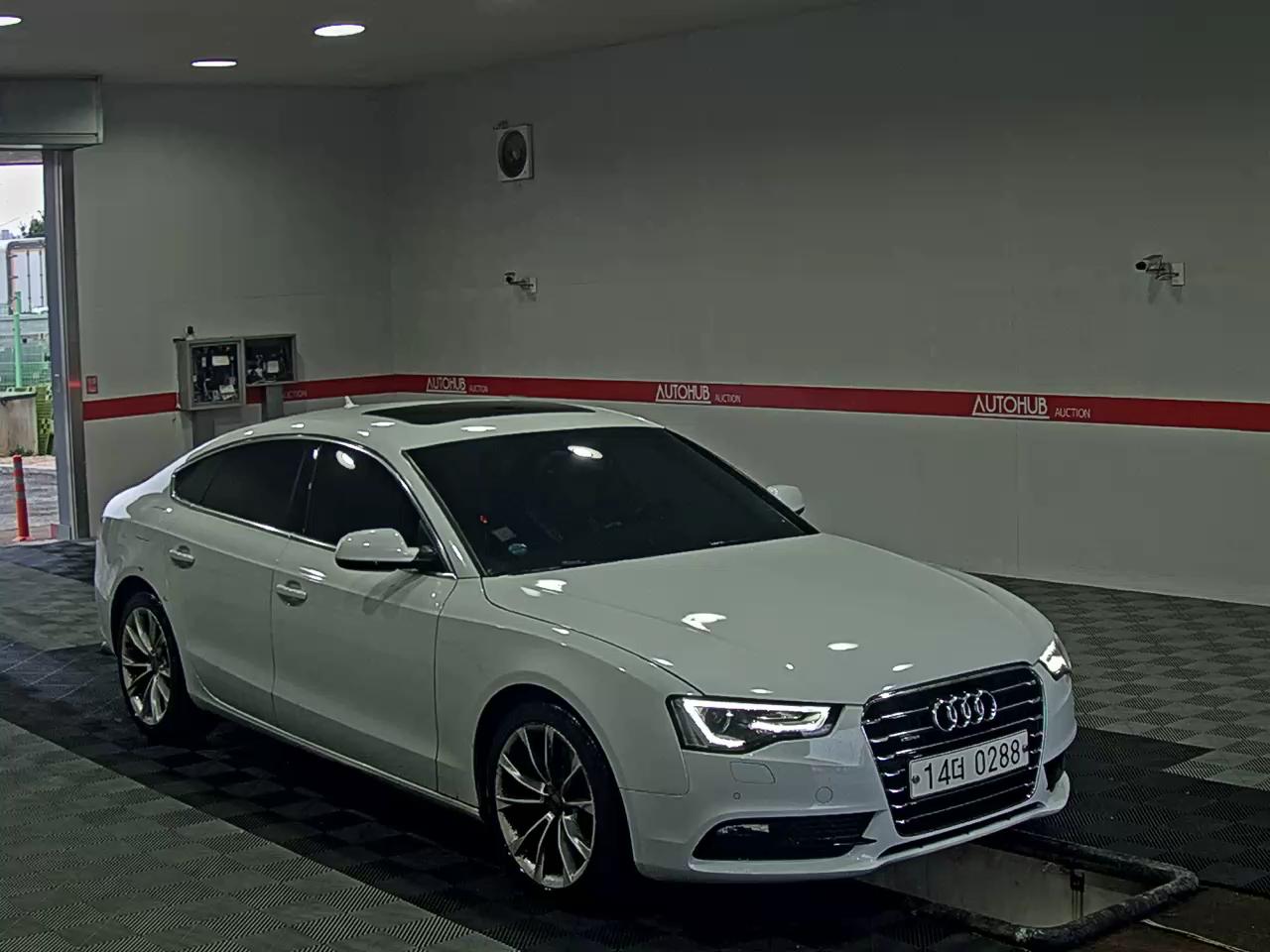 Audi A5 2016 - Image 2