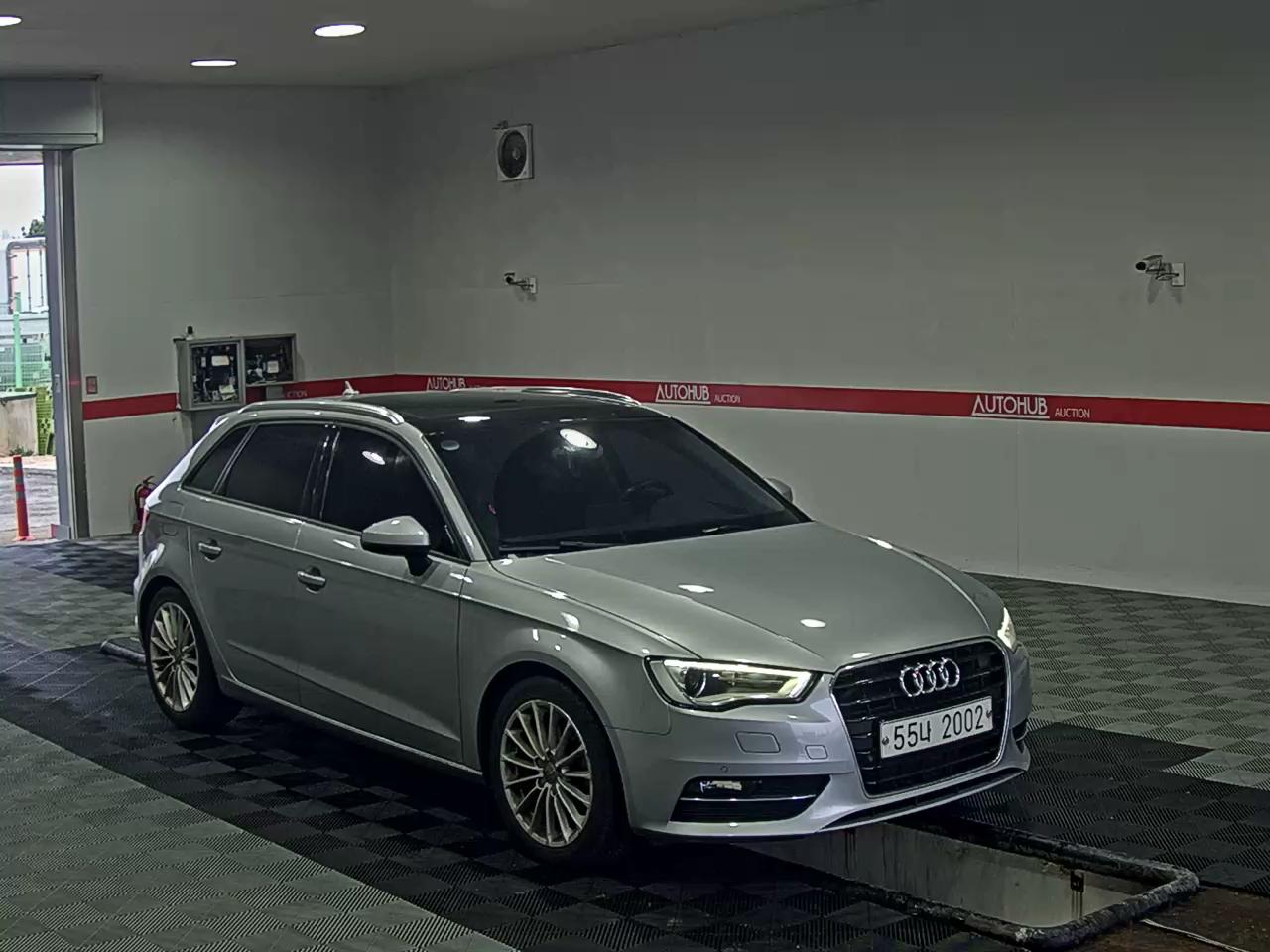 Audi A3 2015 - Image 2