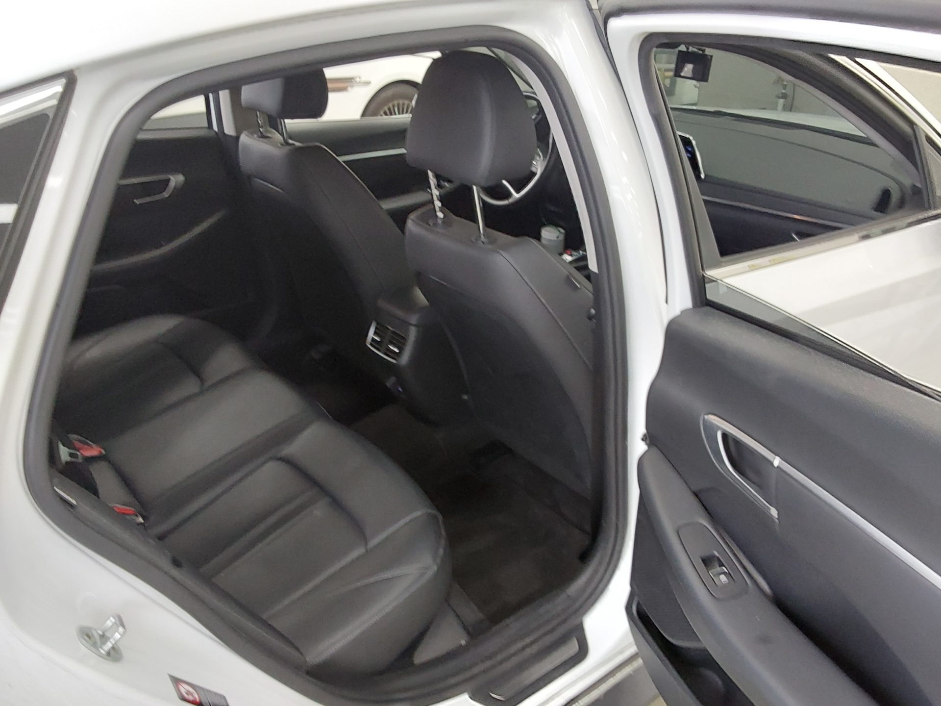 Hyundai Sonata 2020 - Image 12