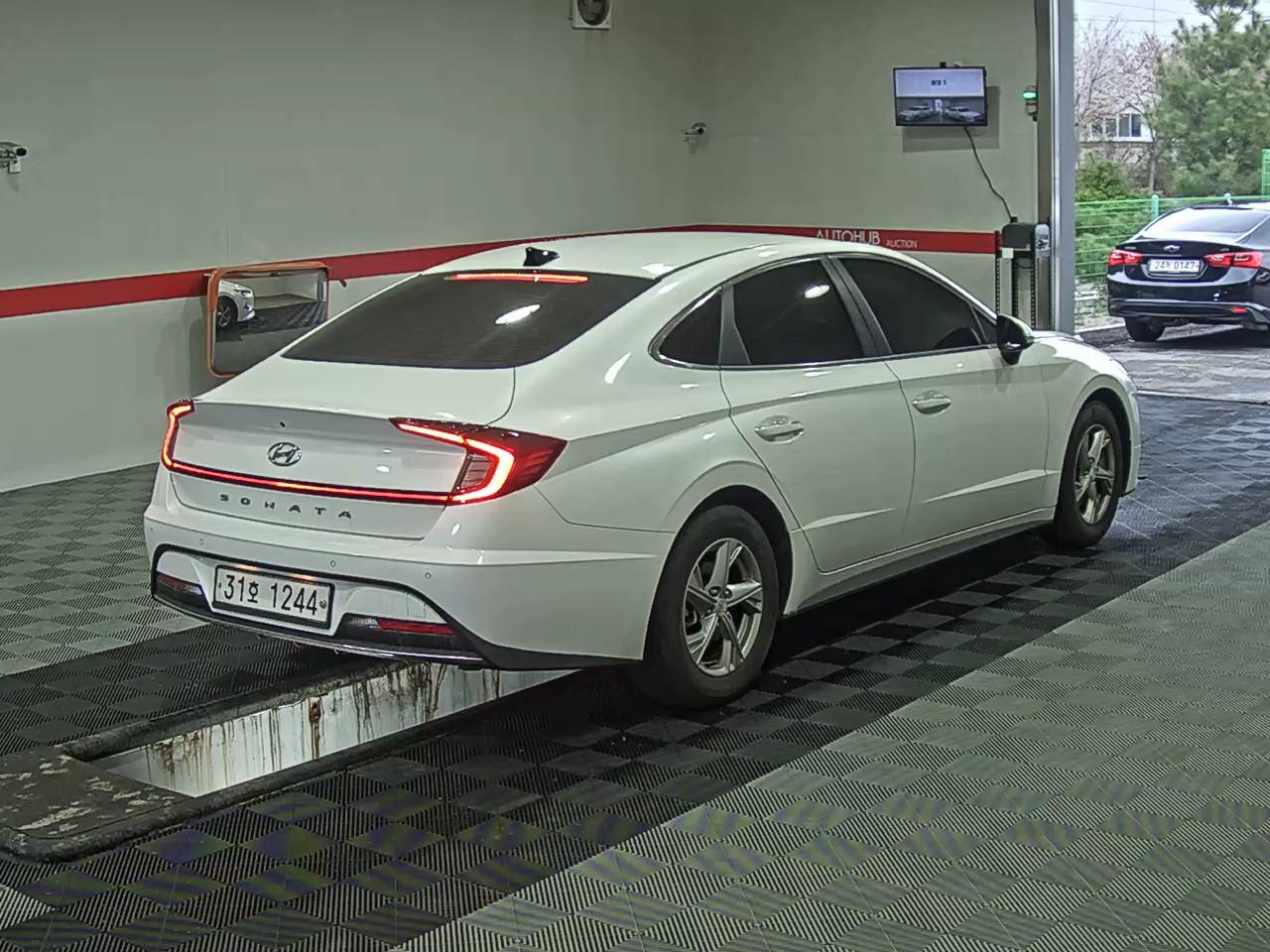 Hyundai Sonata 2020 - Image 4
