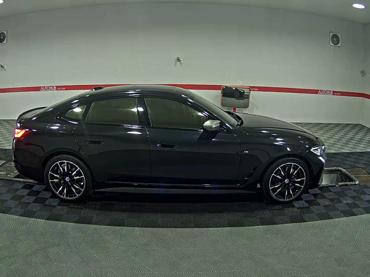BMW i4 - 3