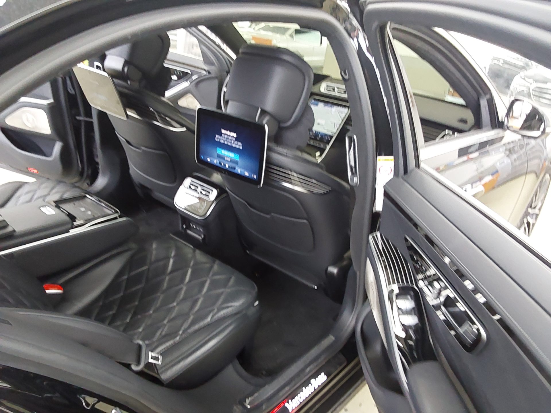Mercedes-Benz S-Class 2022 - Image 12