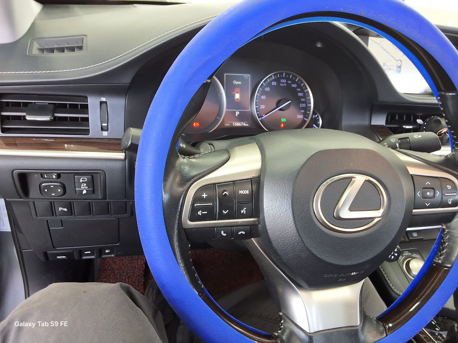 Lexus ES - 16