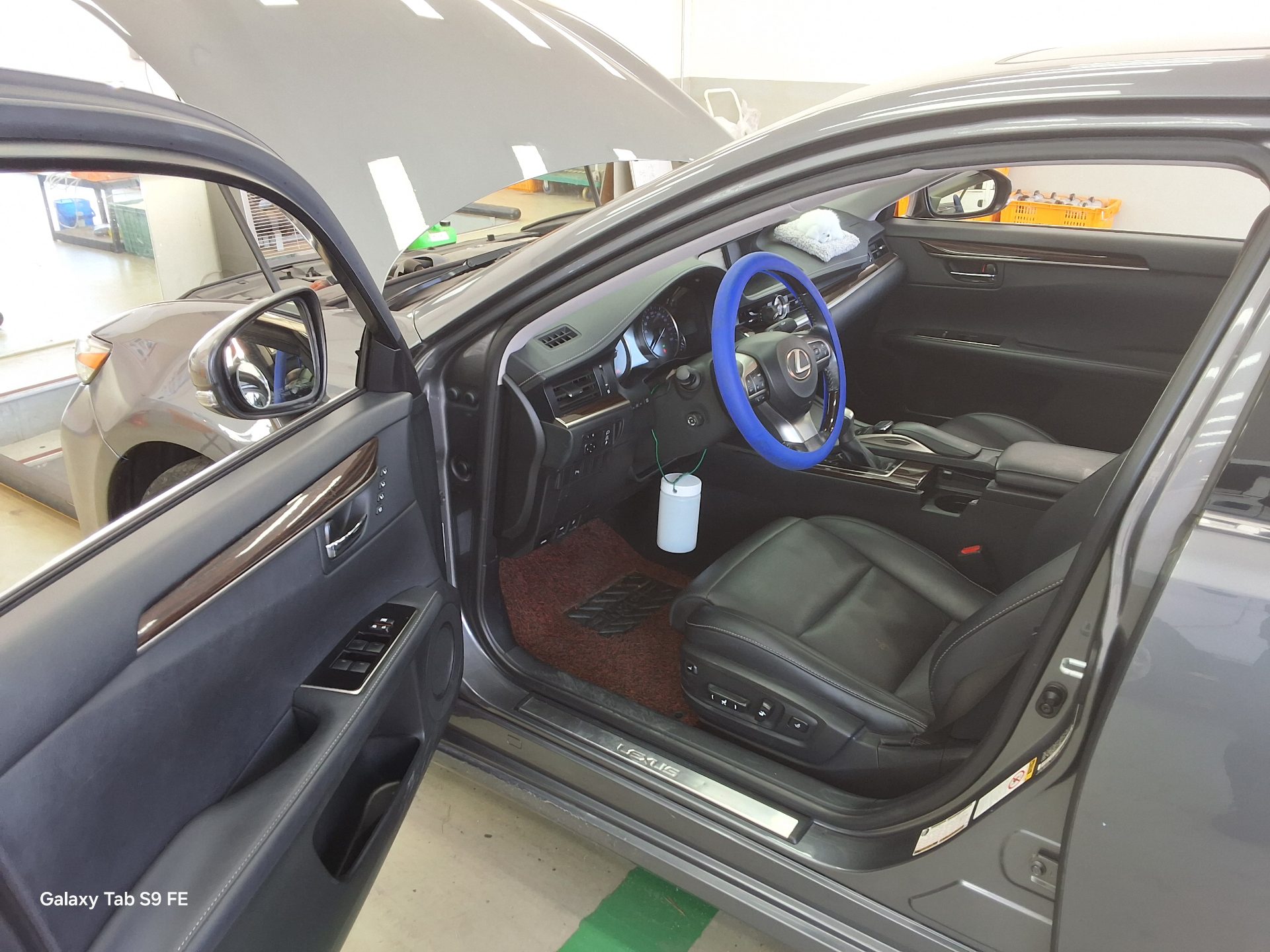 Lexus ES - 9