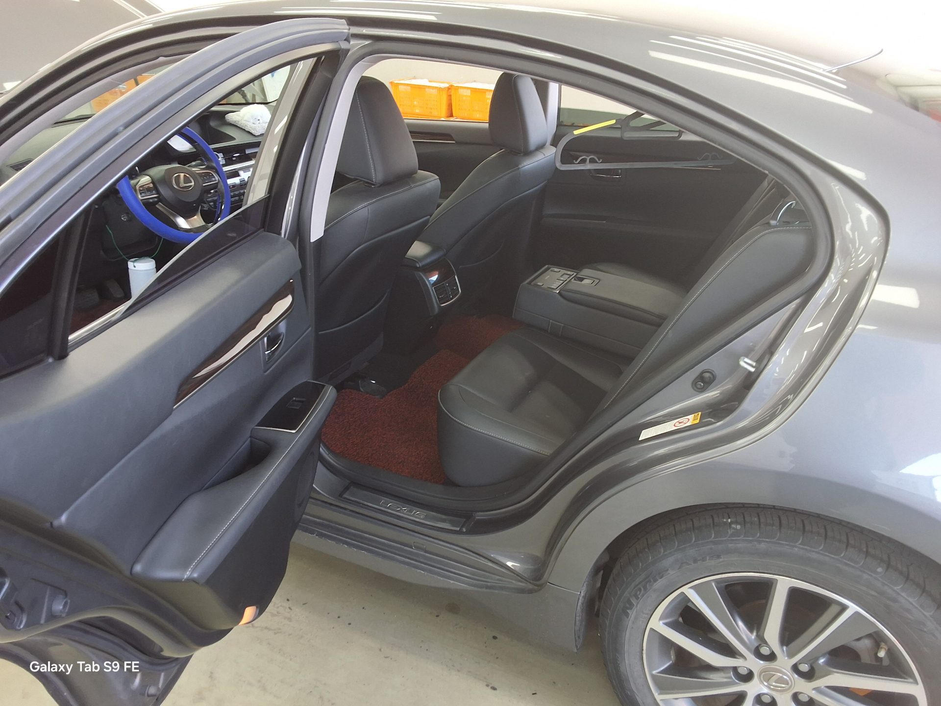 Lexus ES - 11